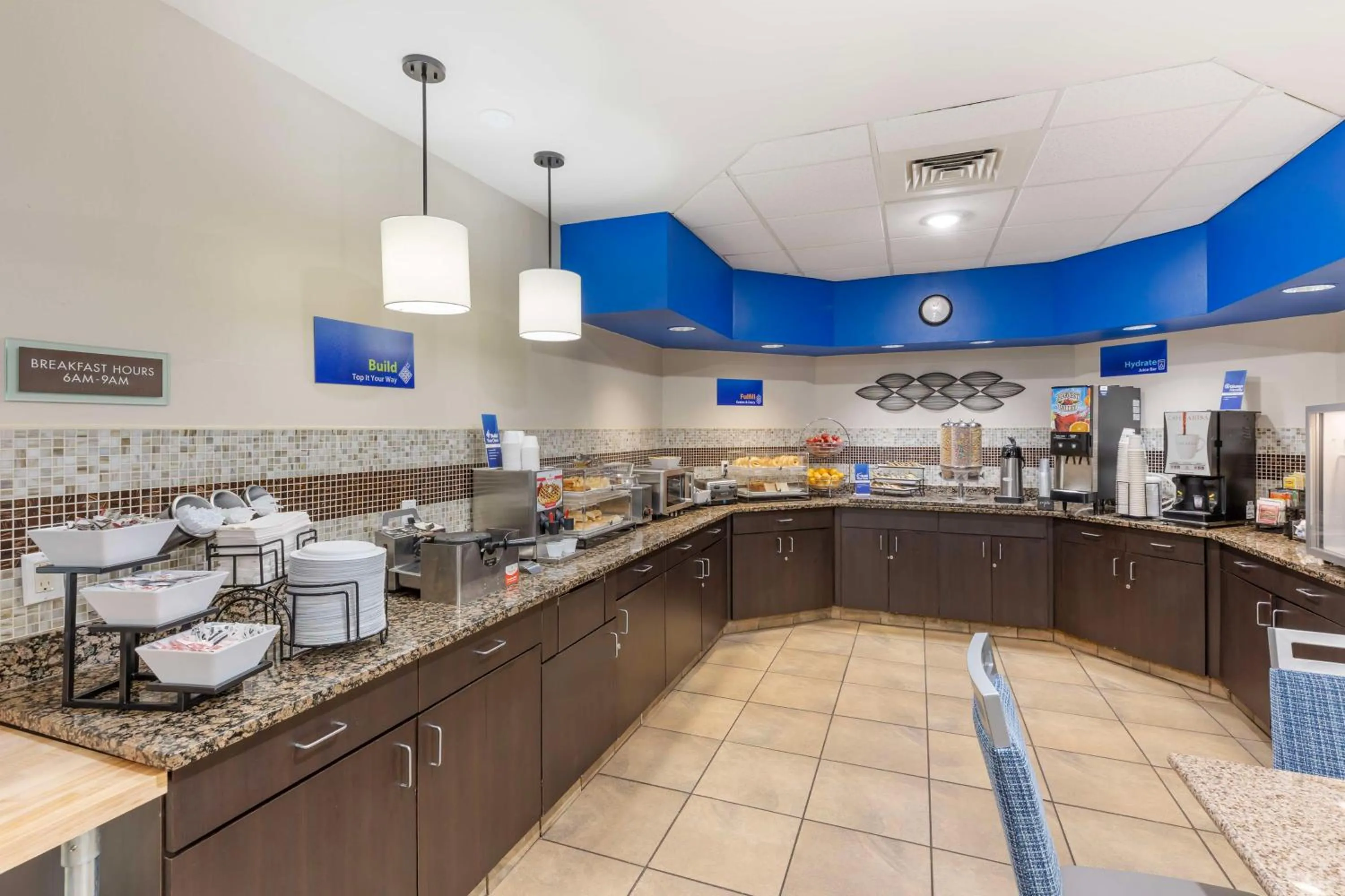 Breakfast in Best Western St. Louis Inn