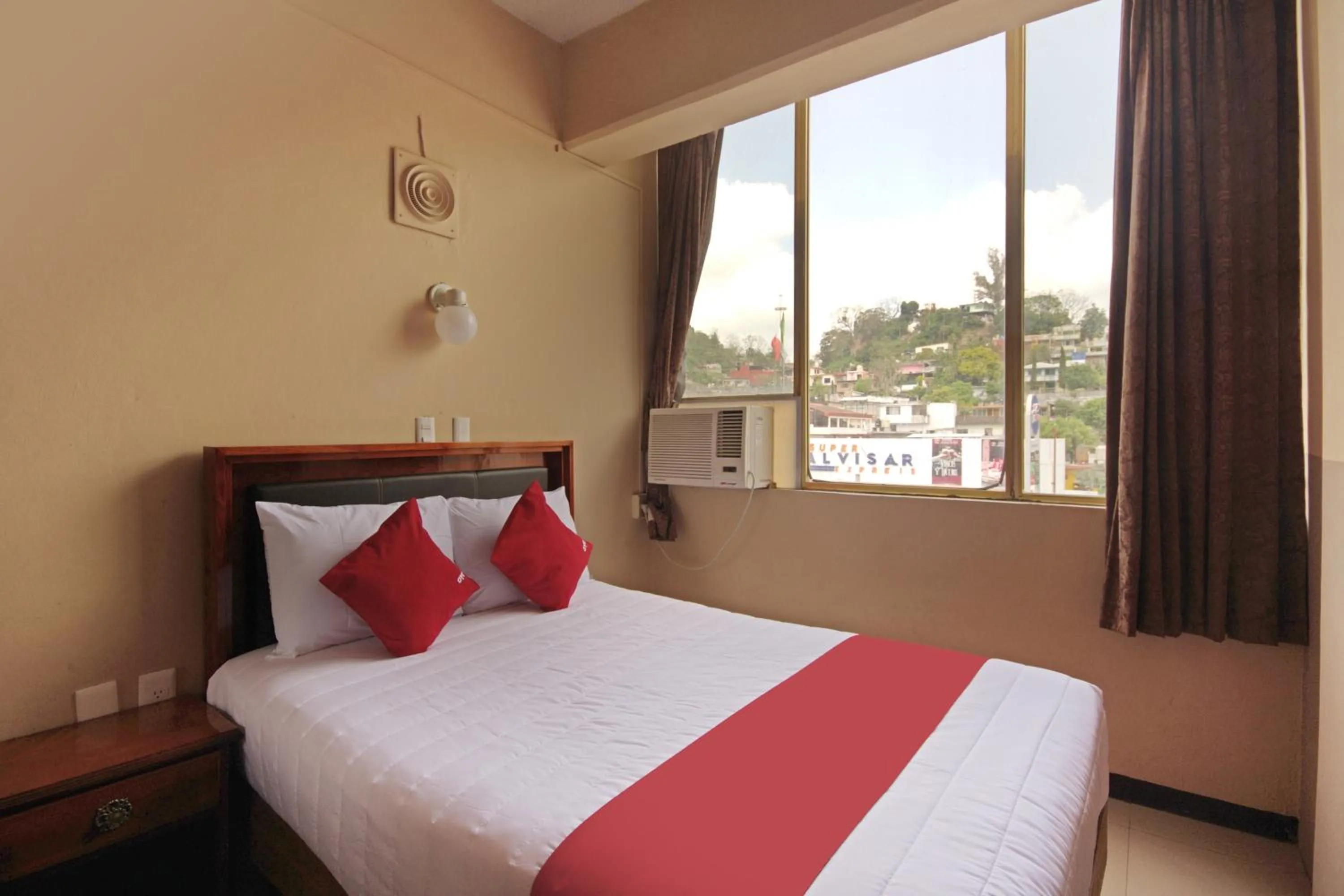 Bedroom, Bed in OYO Hotel Totonacapan, Papantla