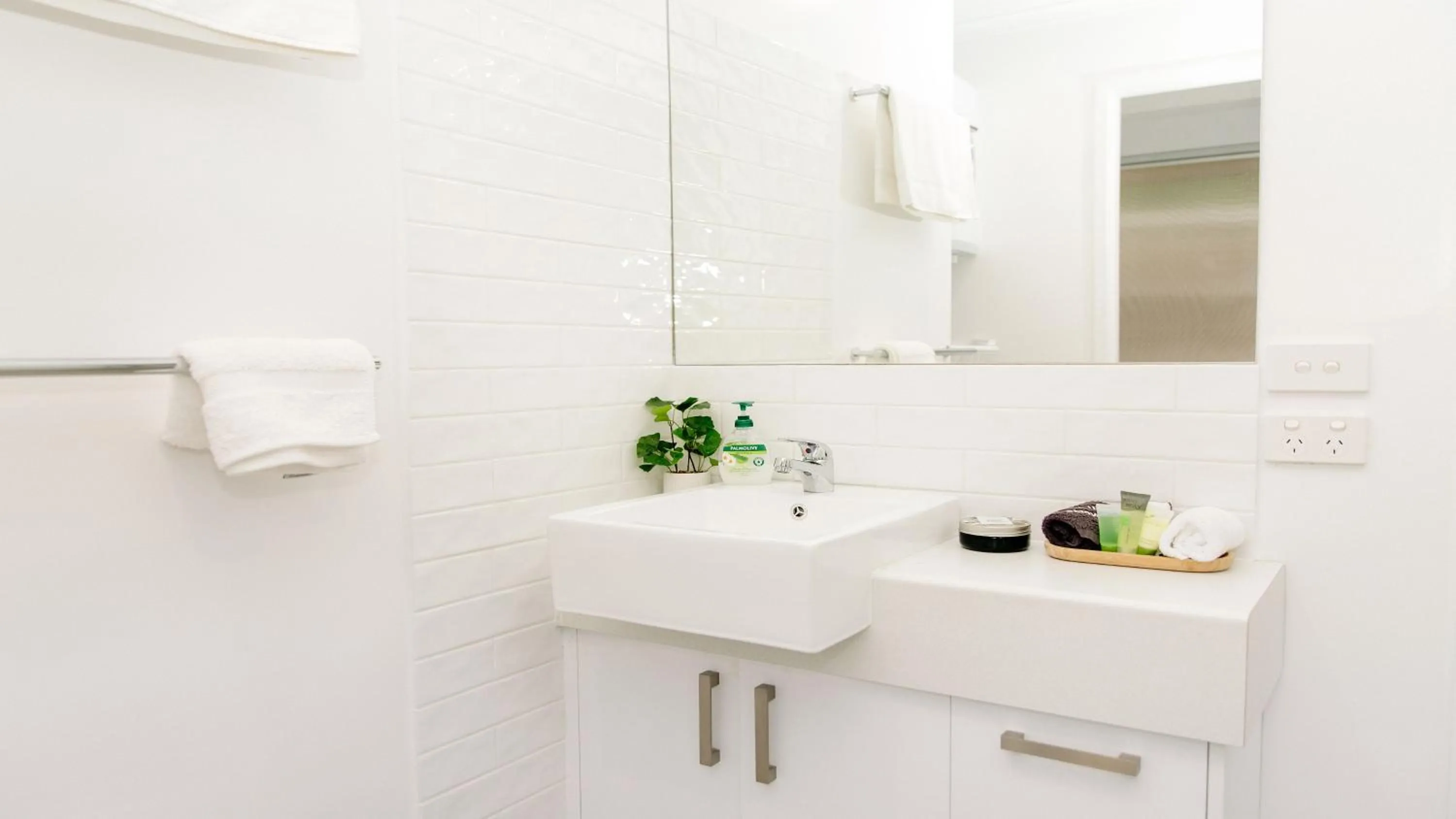 Bathroom in McMillans of Metung Coastal Resort