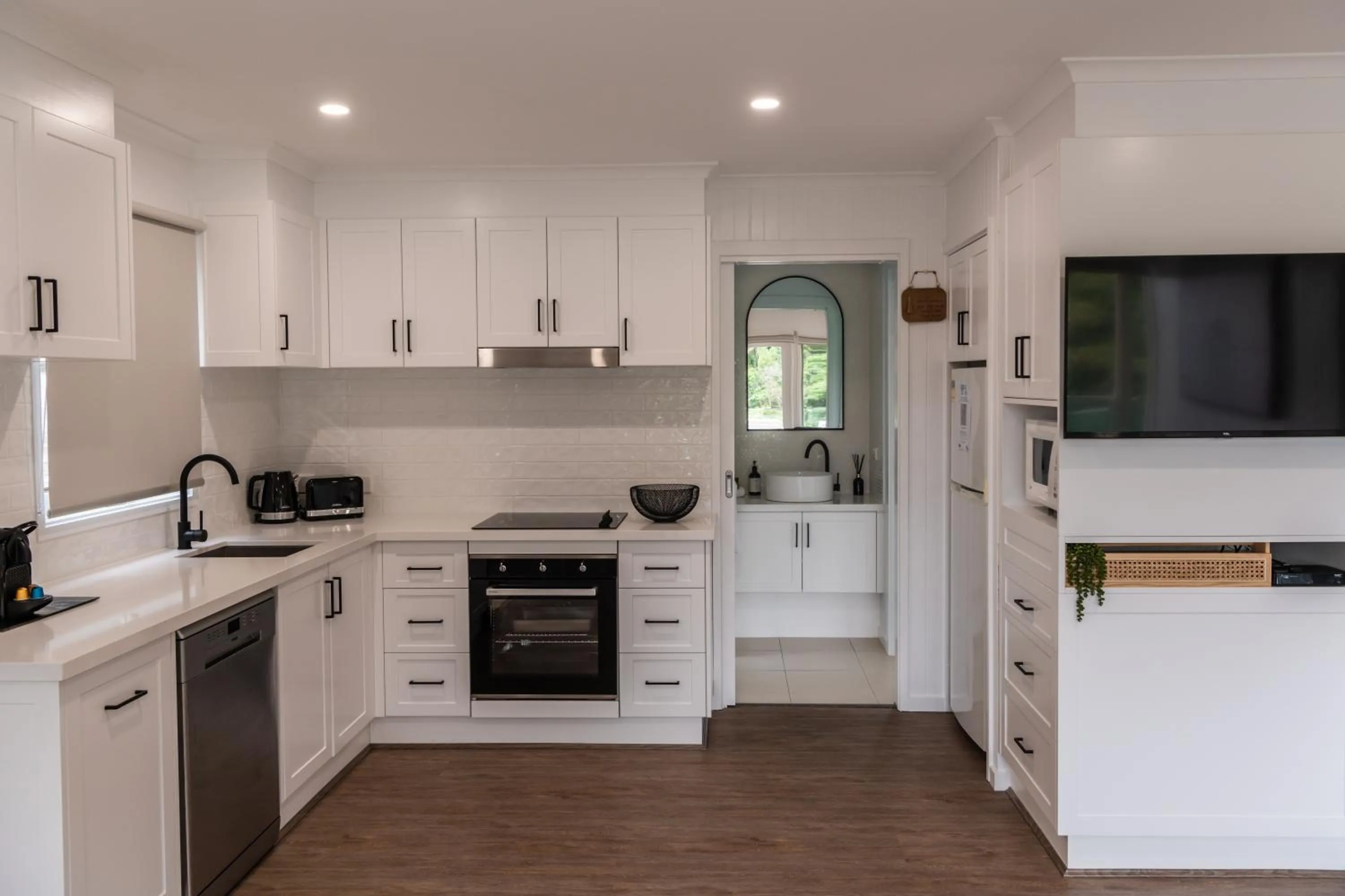 kitchen in McMillans of Metung Coastal Resort