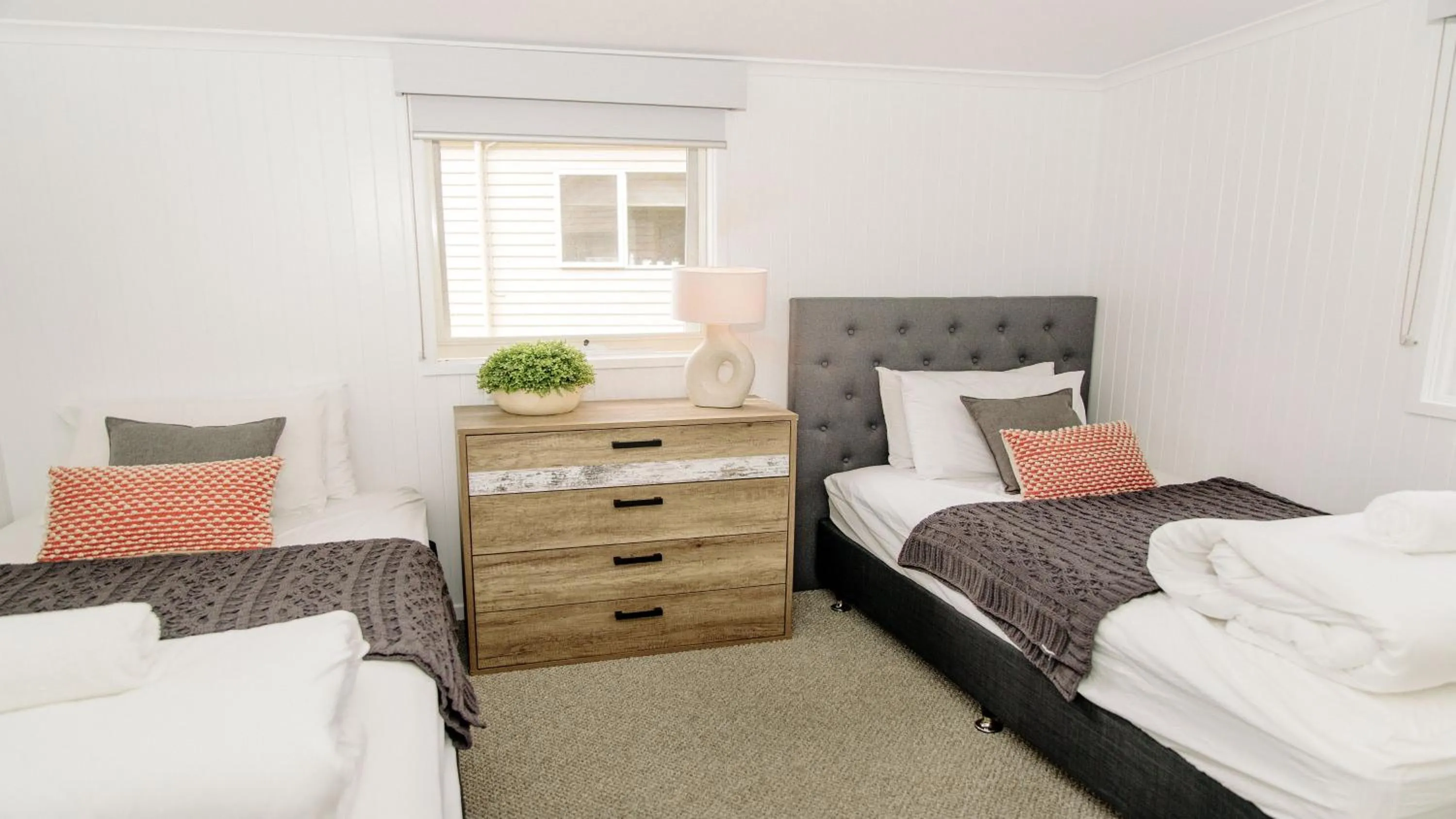 Bed in McMillans of Metung Coastal Resort