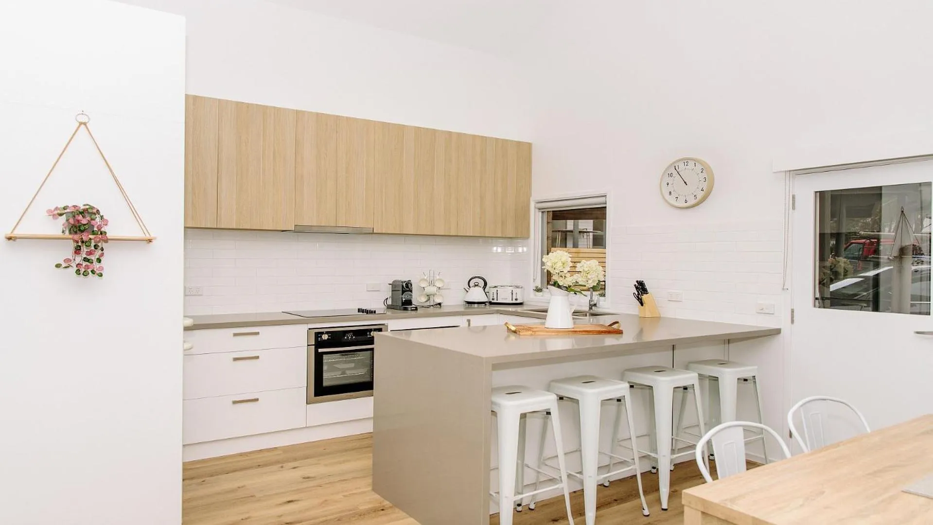 kitchen in McMillans of Metung Coastal Resort