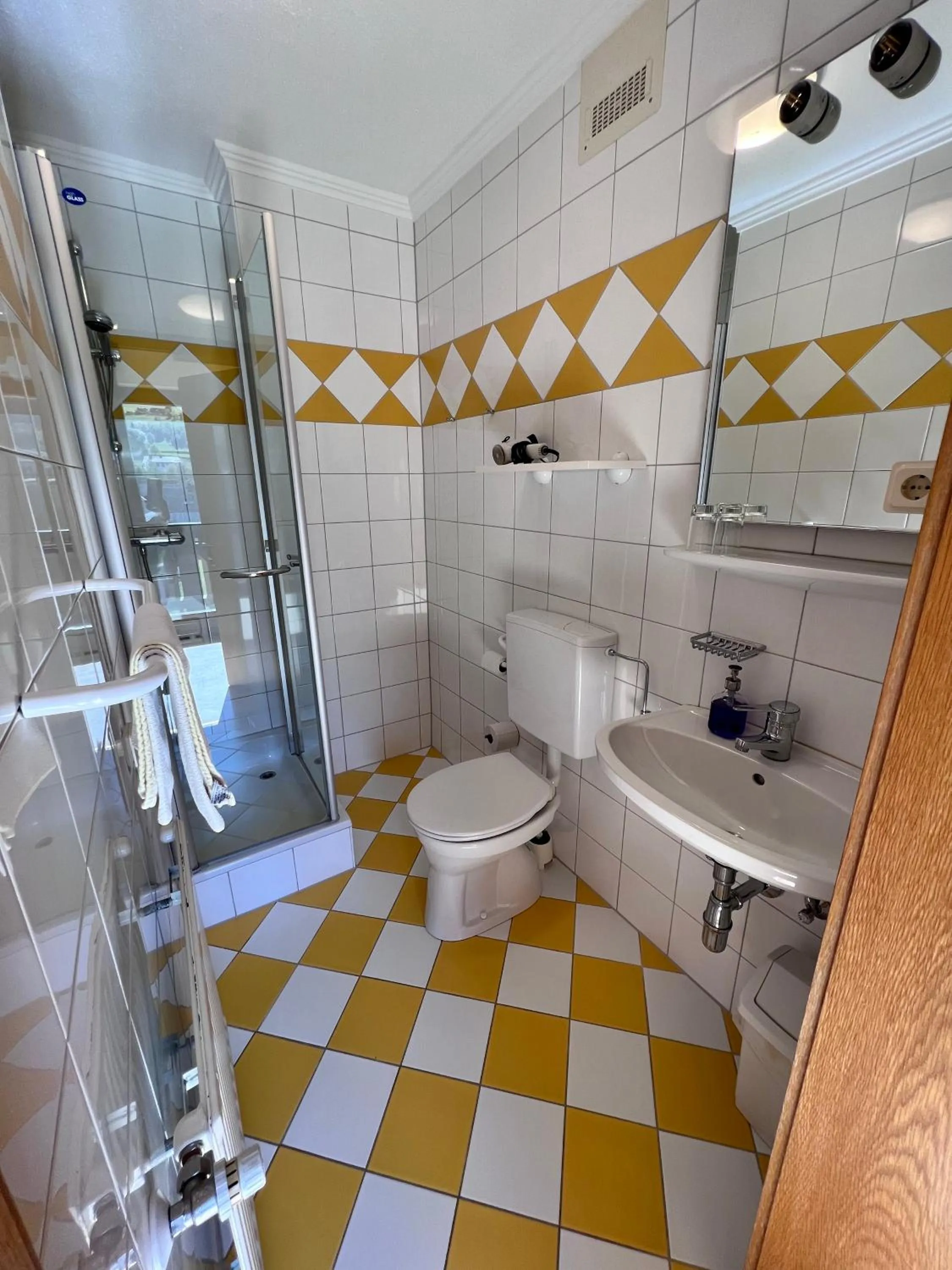 Bathroom in Pension Lambrecht