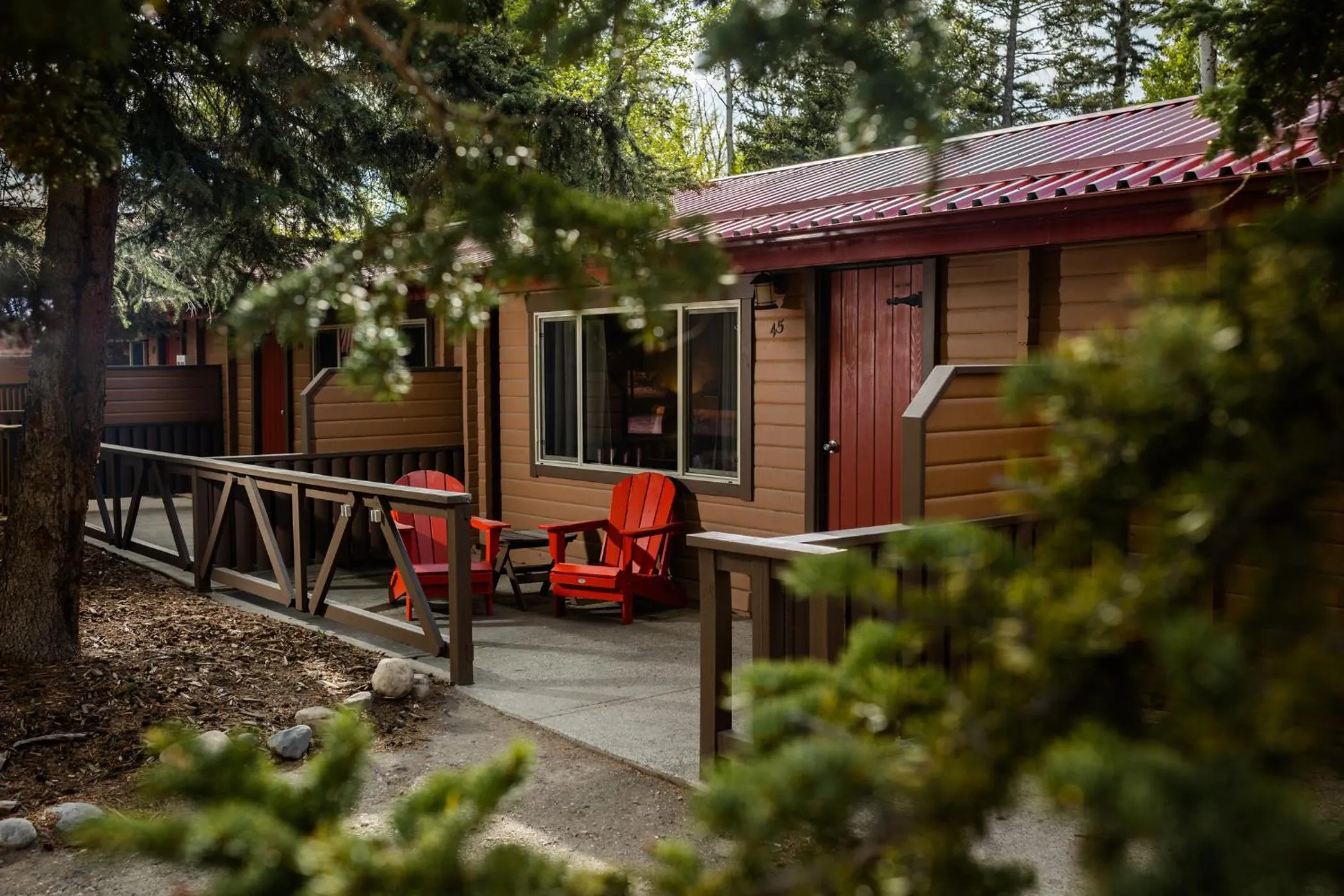 Patio in Miette Mountain Cabins