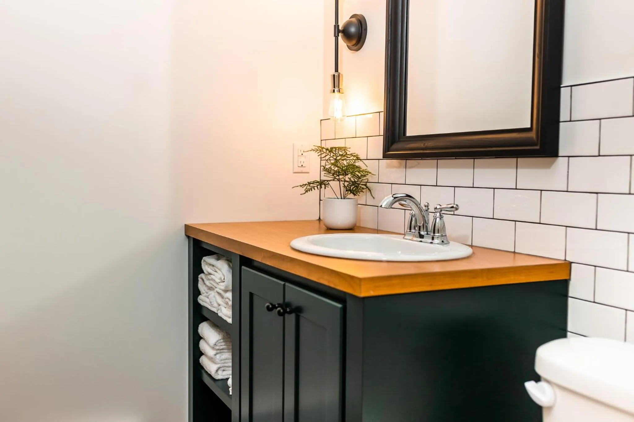 Bathroom in Miette Mountain Cabins