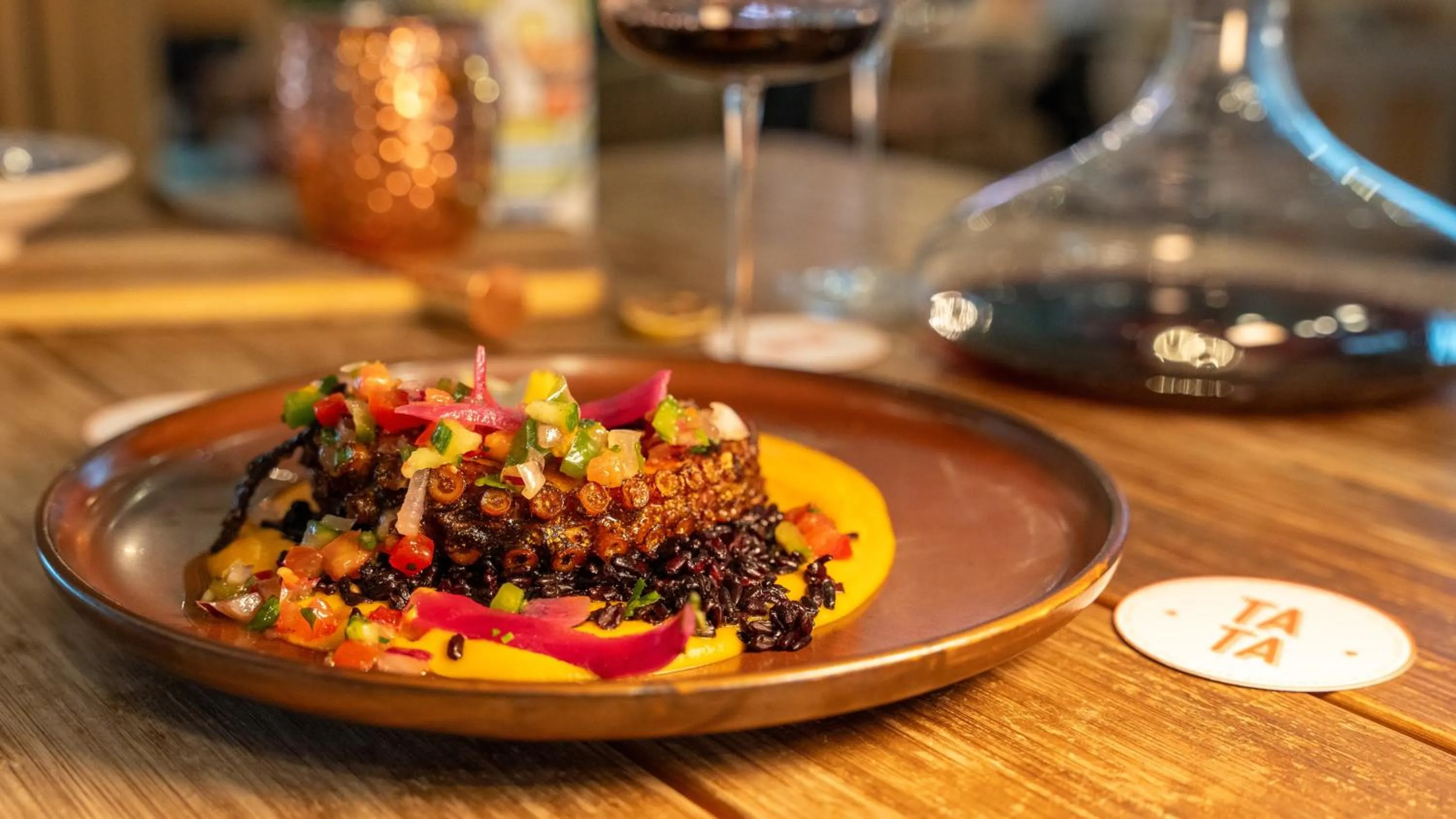 Restaurant/places to eat in Novotel Suites Marseille Centre Euromed