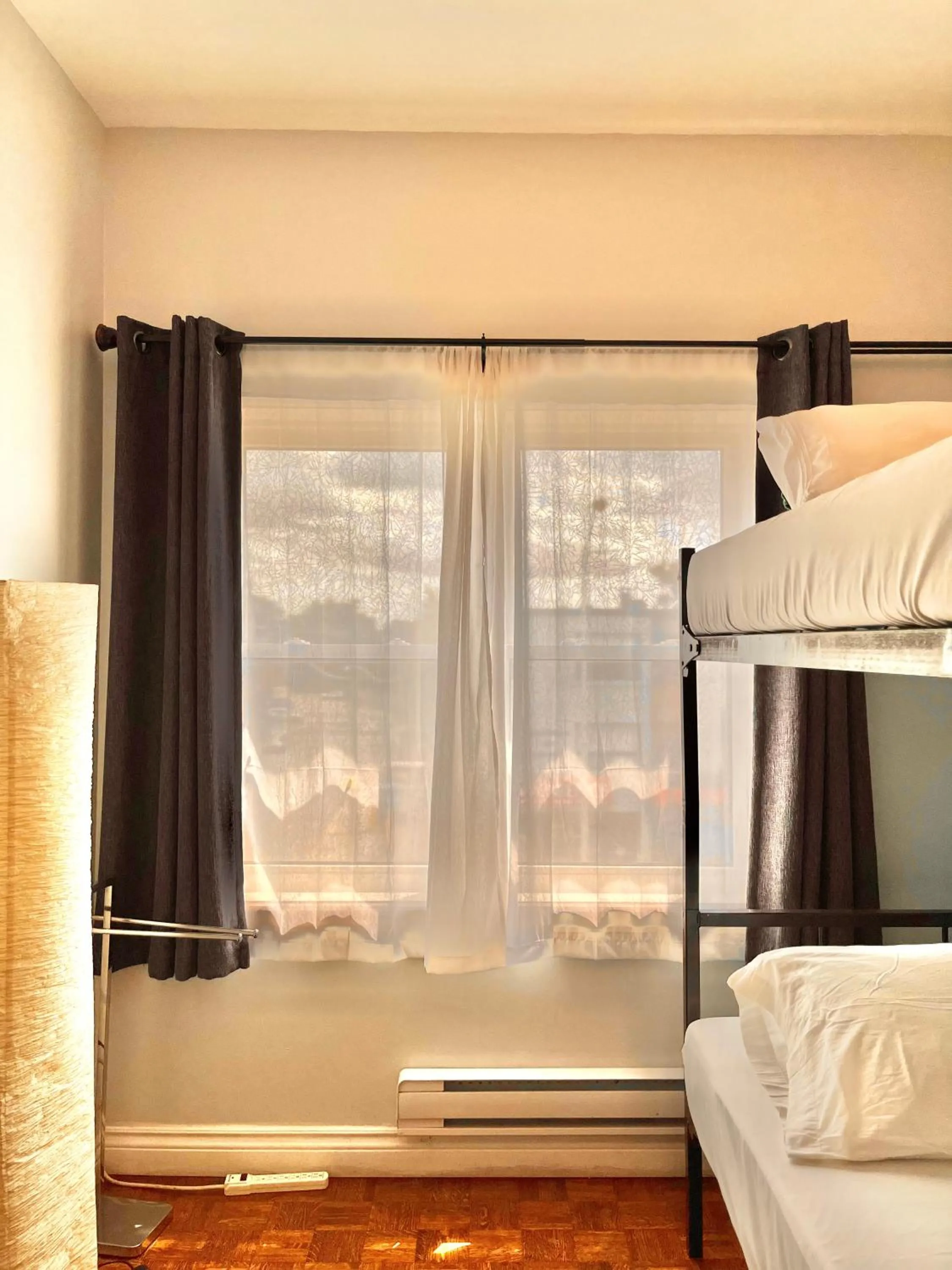 bunk bed, Bed in The Only Backpacker's Inn