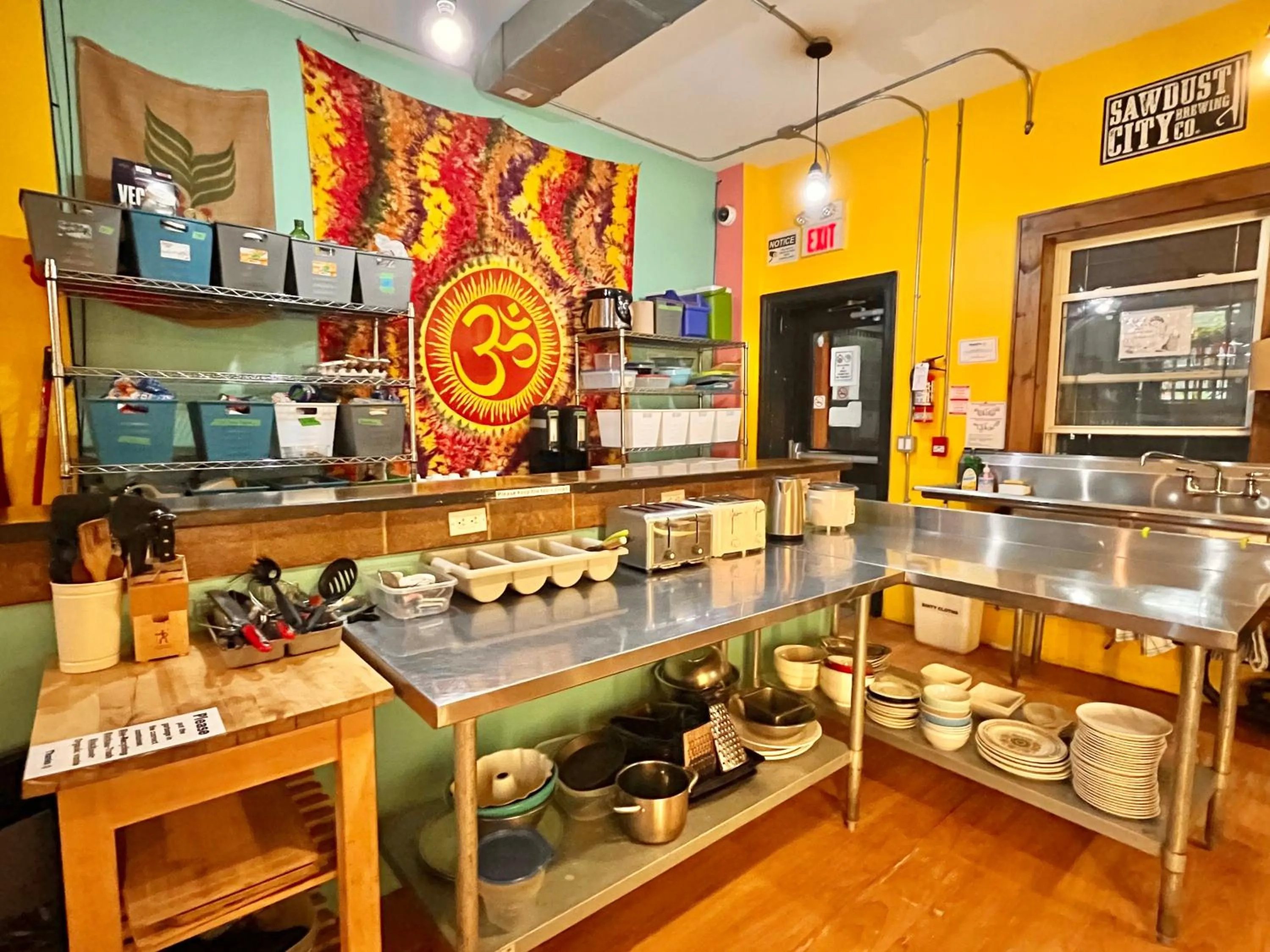 Kitchen or kitchenette in The Only Backpacker's Inn