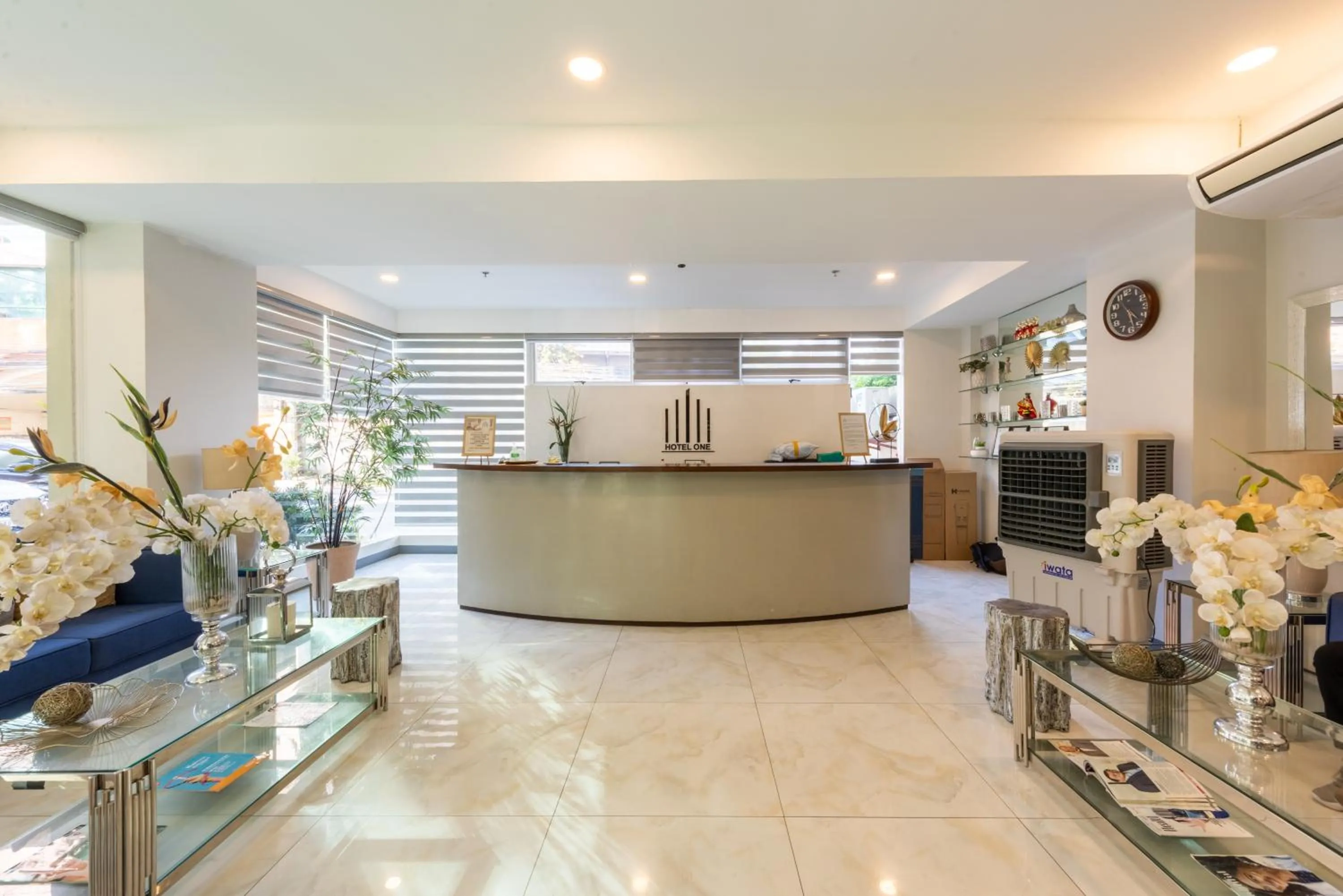 Lobby or reception in Hotel One
