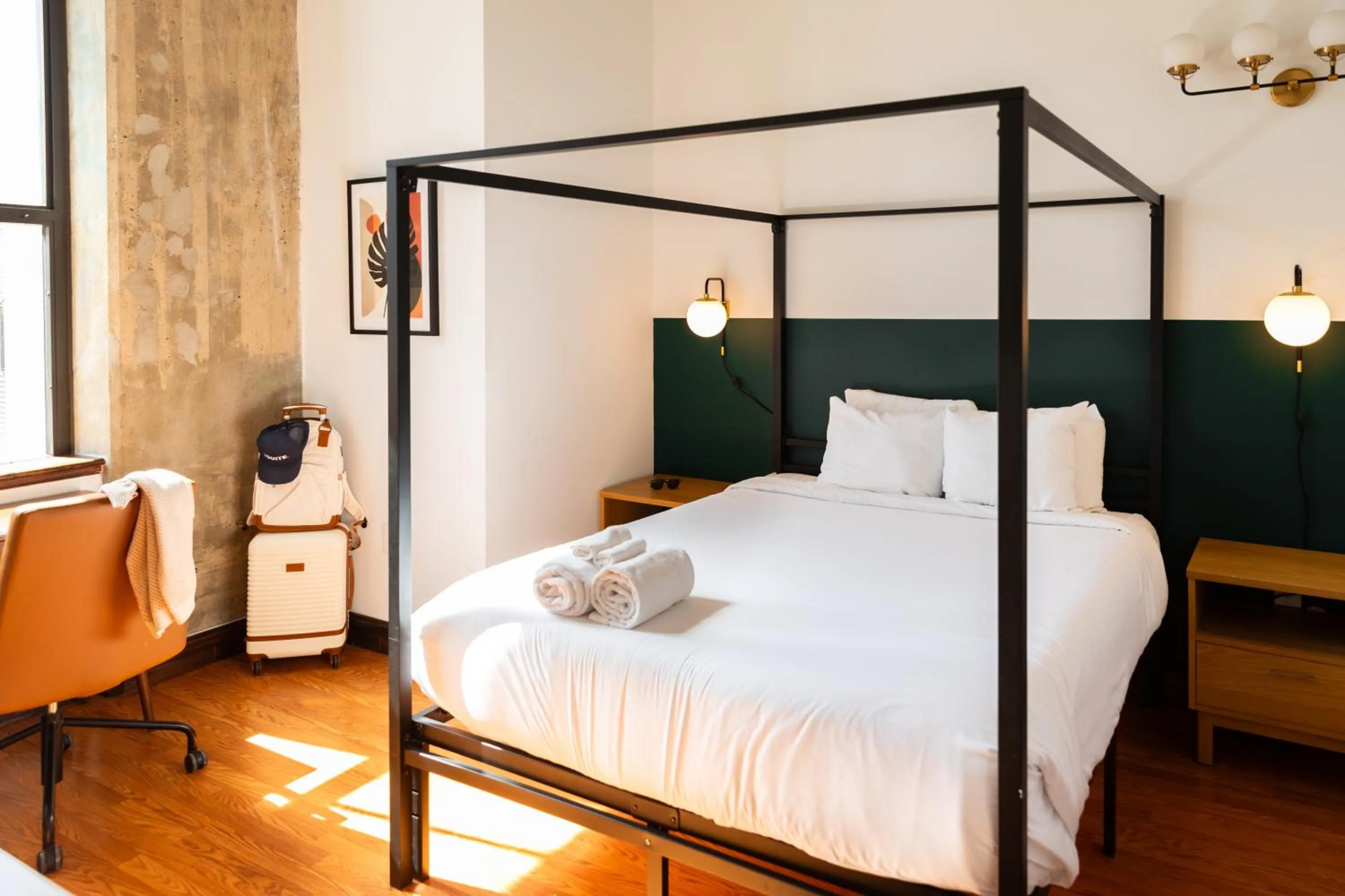 Bed in Sosuite at Independence Lofts - Callowhill