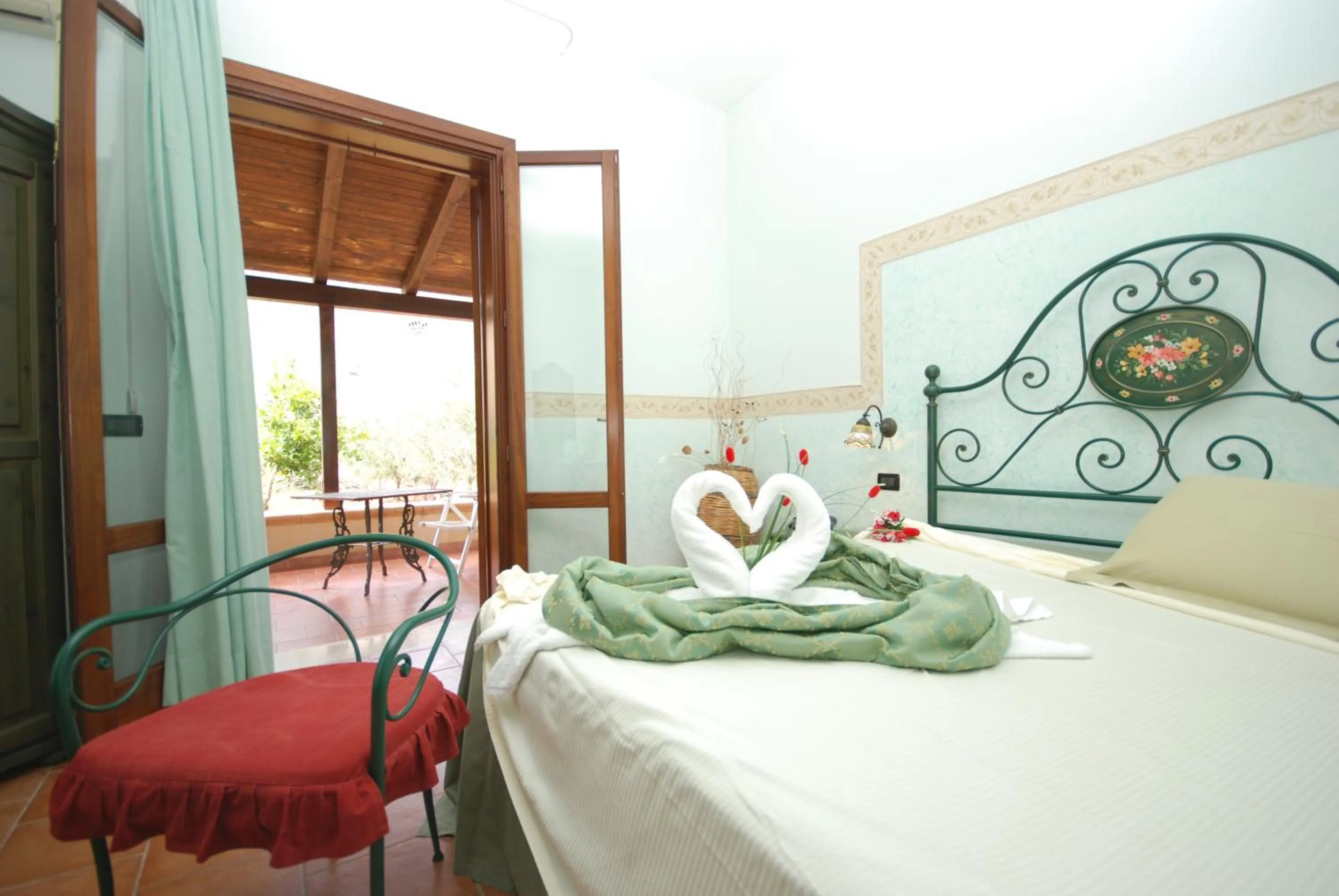 Decorative detail, Bed in Hotel Oasi da Paolo