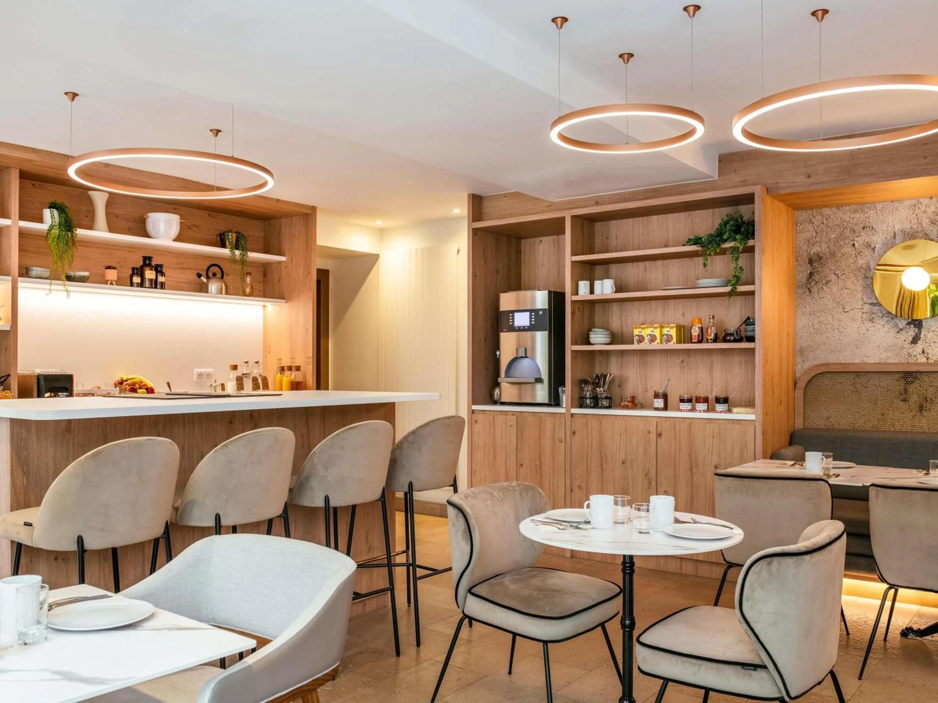 Property building in Aparthotel Adagio Paris Opéra