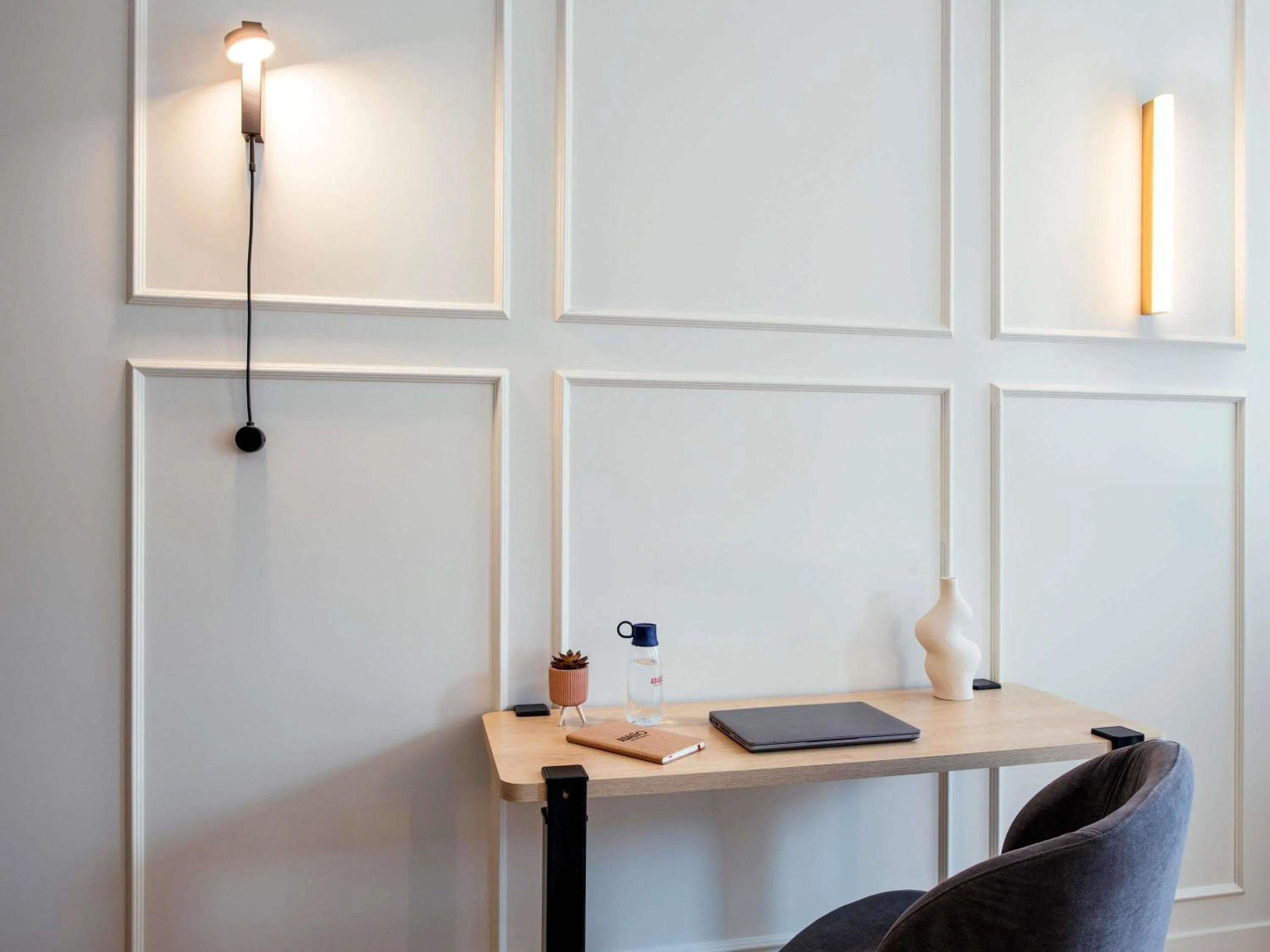 Bedroom in Aparthotel Adagio Paris Opéra