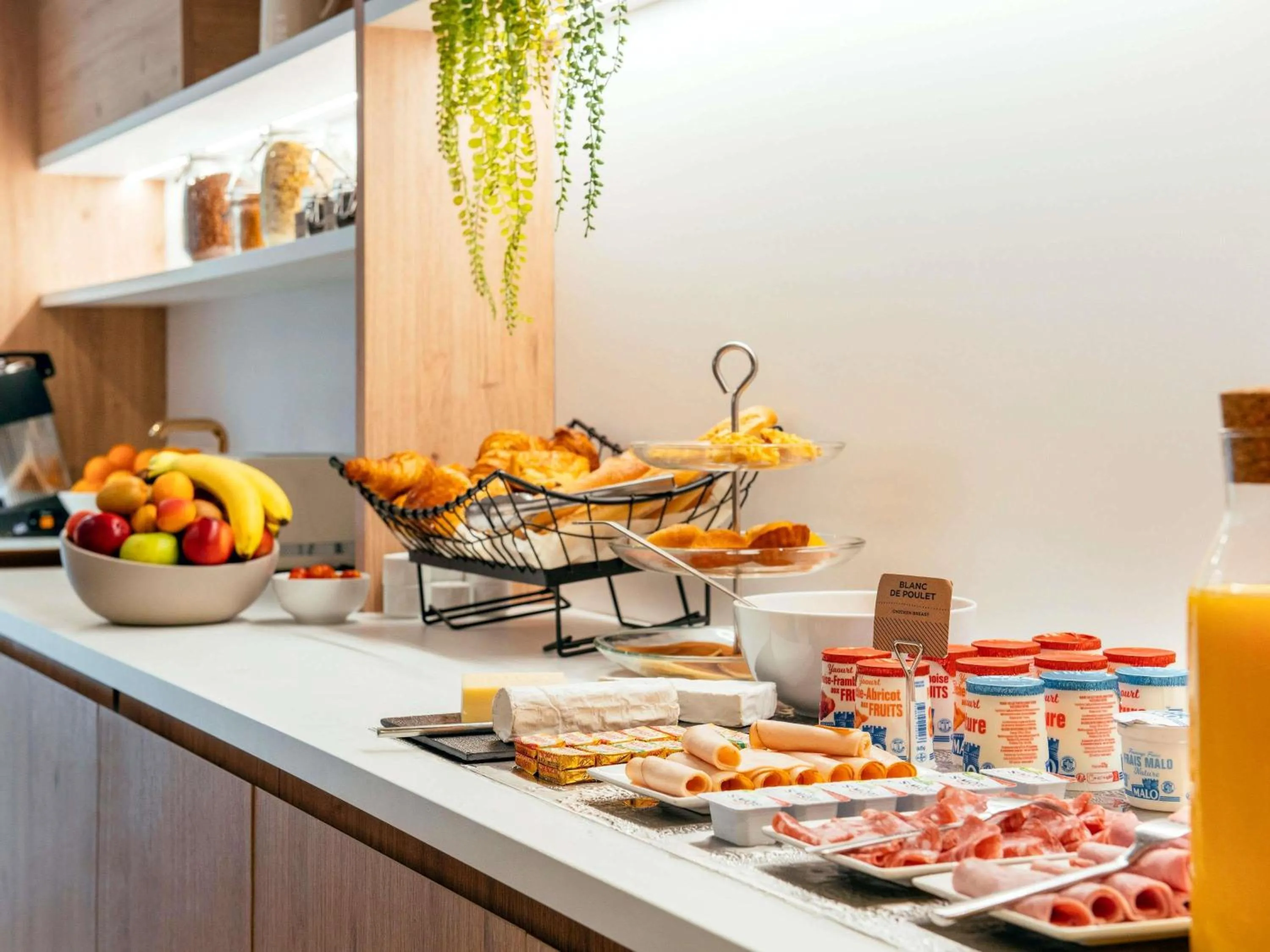 Property building in Aparthotel Adagio Paris Opéra