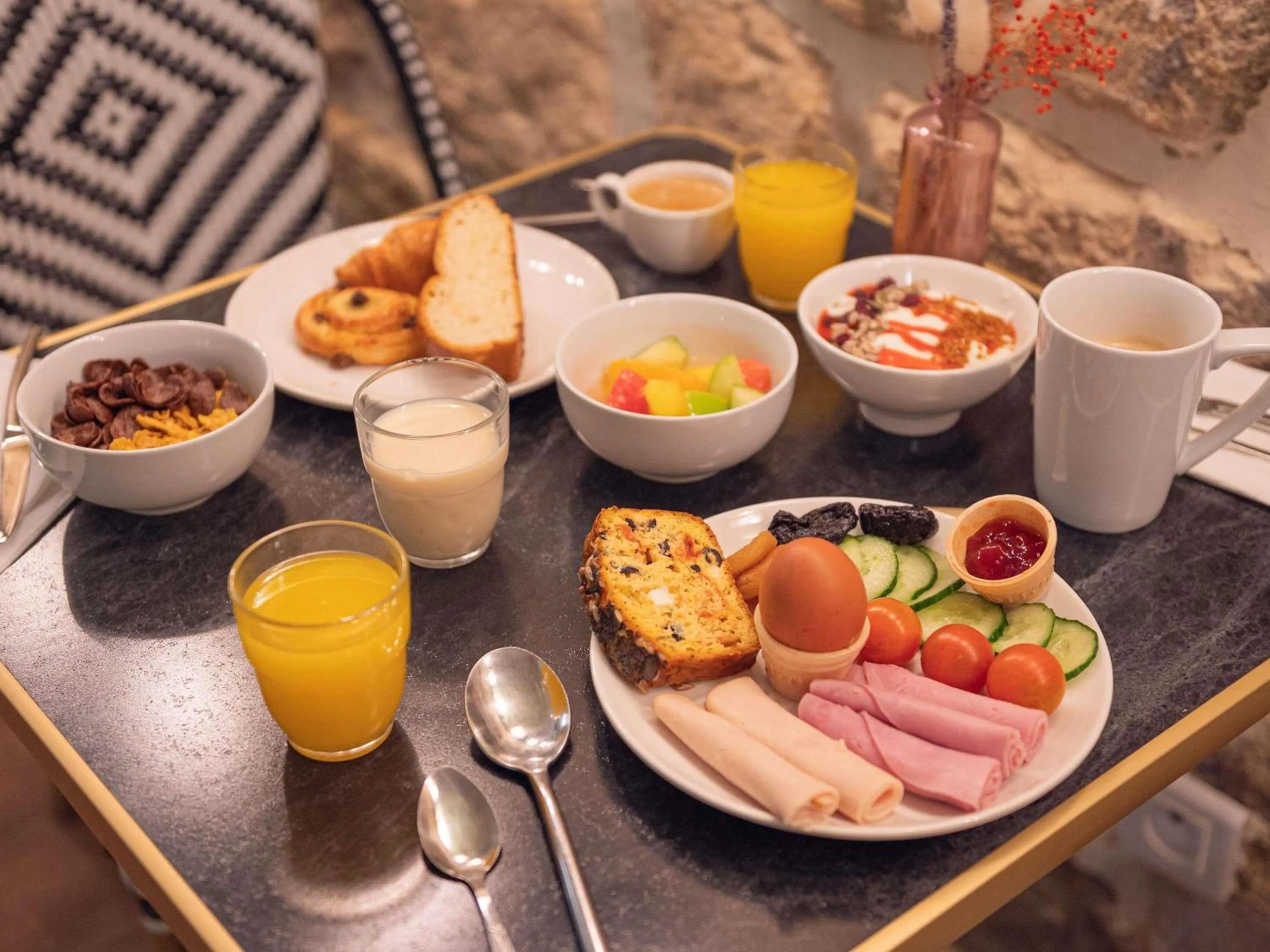 Breakfast in Ibis Styles Paris Batignolles
