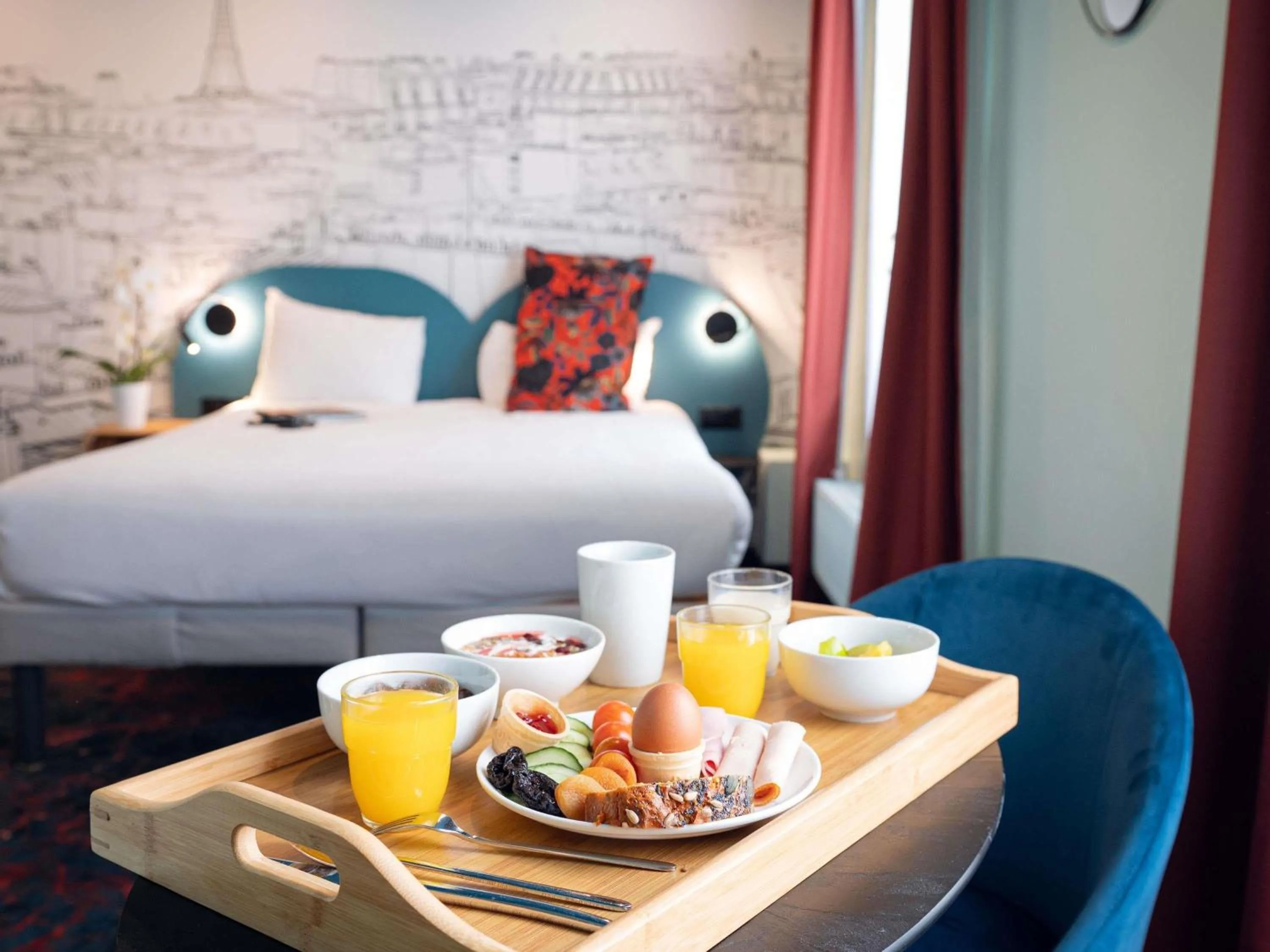 Bedroom, Bed in Ibis Styles Paris Batignolles