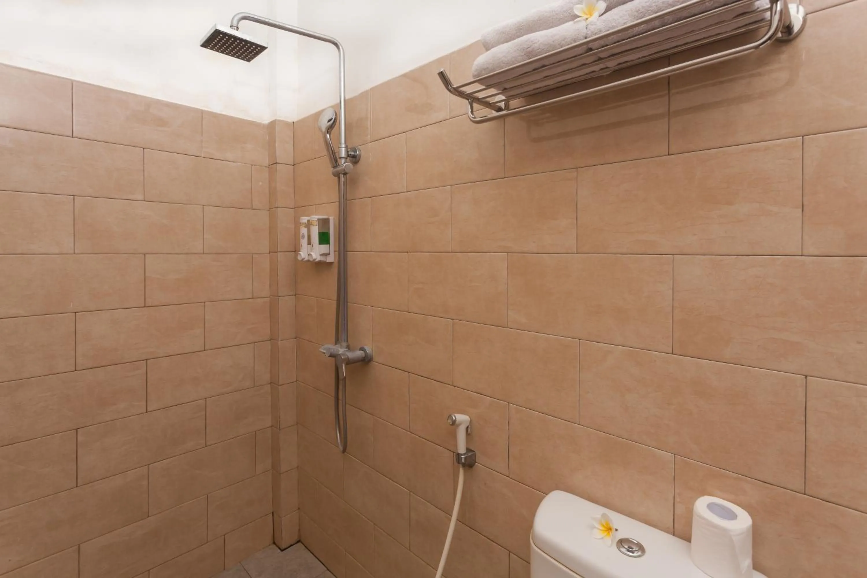 Bathroom in Samuh Sunset Nusa Penida by GenuineHost