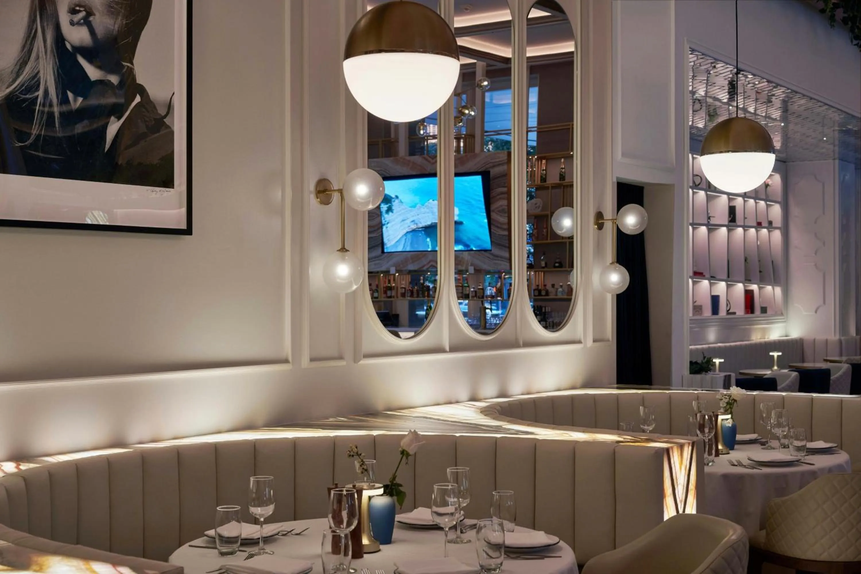 Restaurant/places to eat in W Dallas