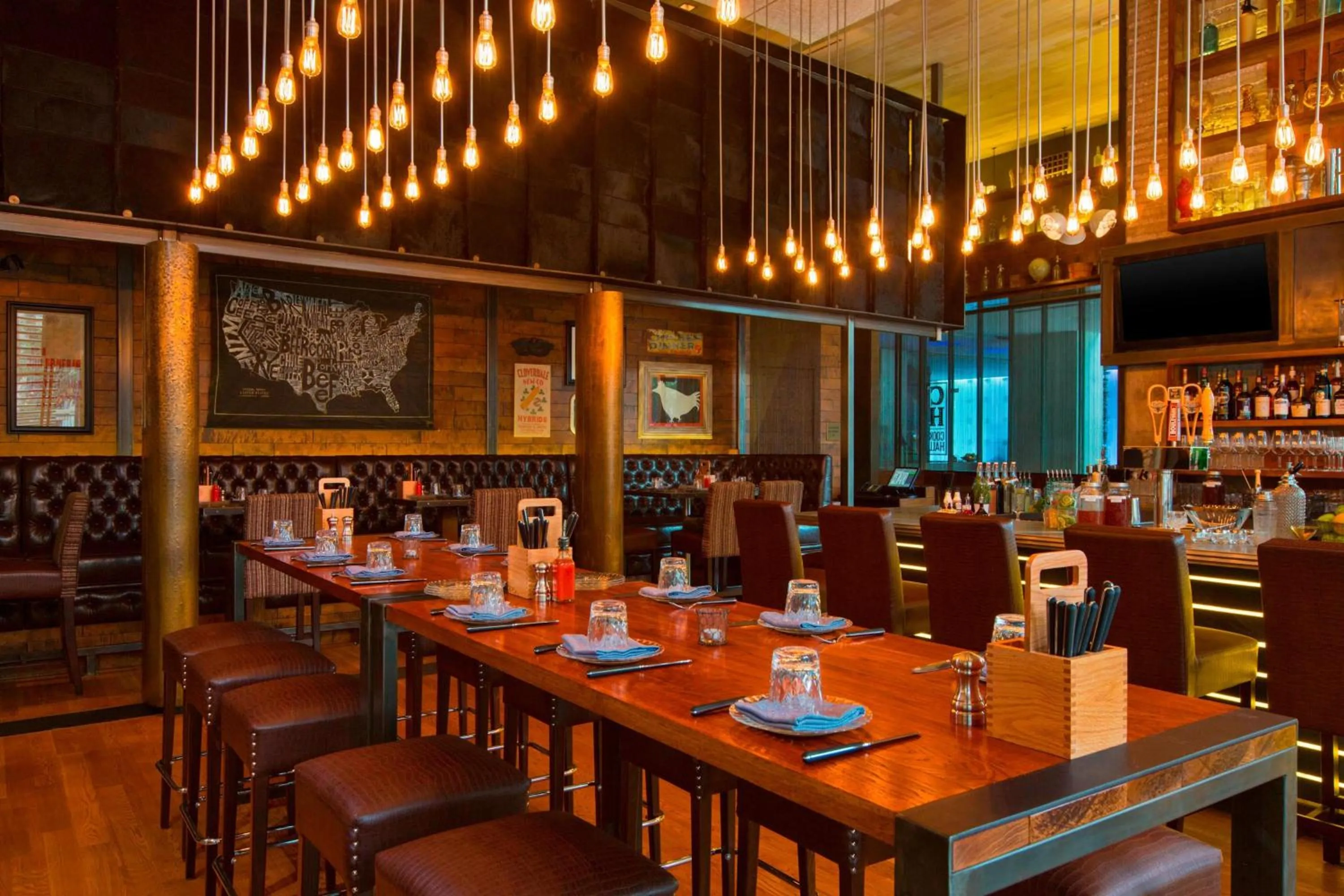 Restaurant/places to eat in W Dallas