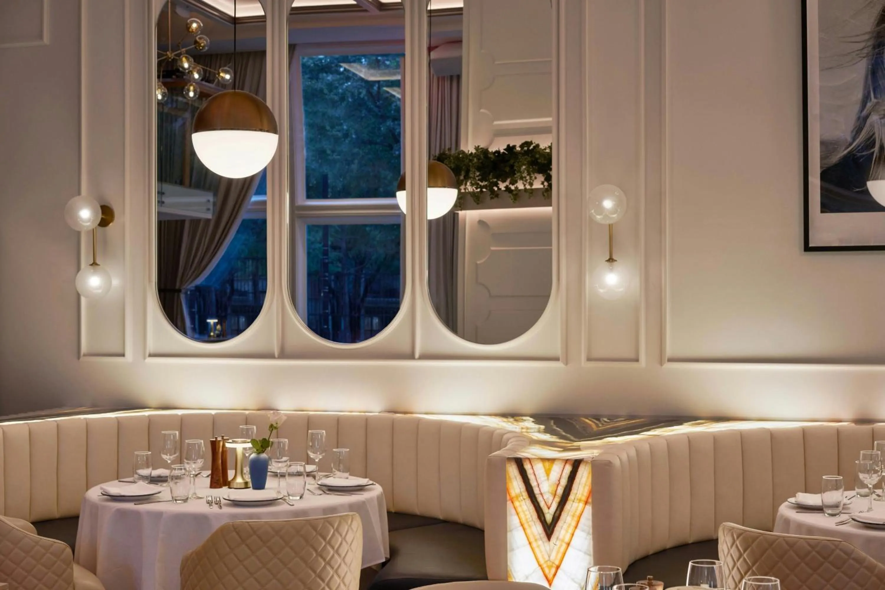 Restaurant/places to eat in W Dallas