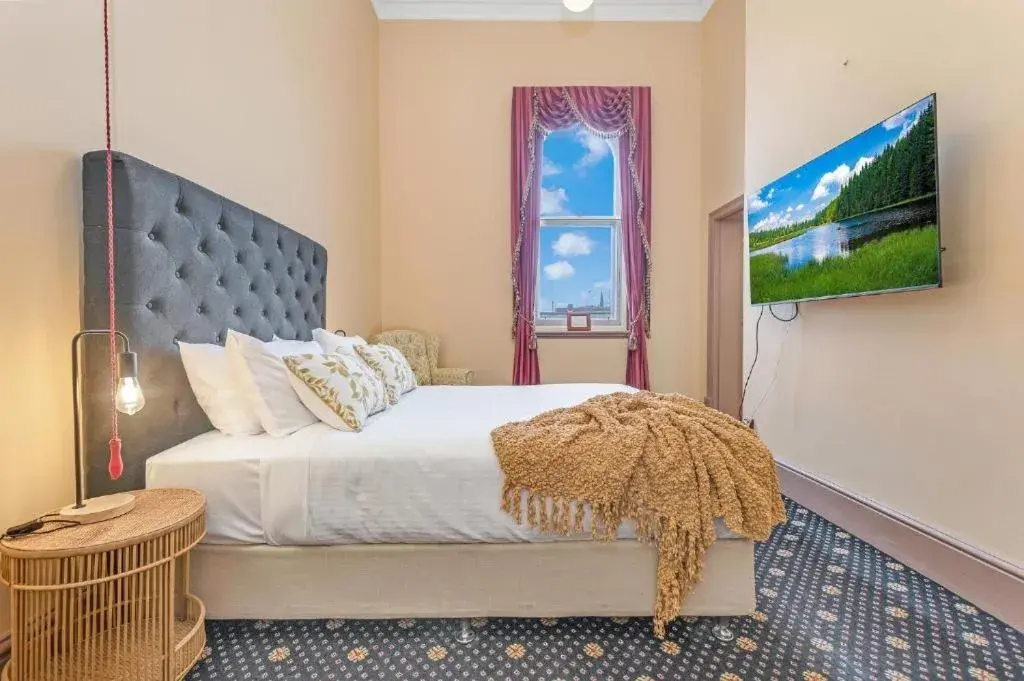 Post Master Suite in Clocktower Suites Post Master Suite in Clocktower Suites