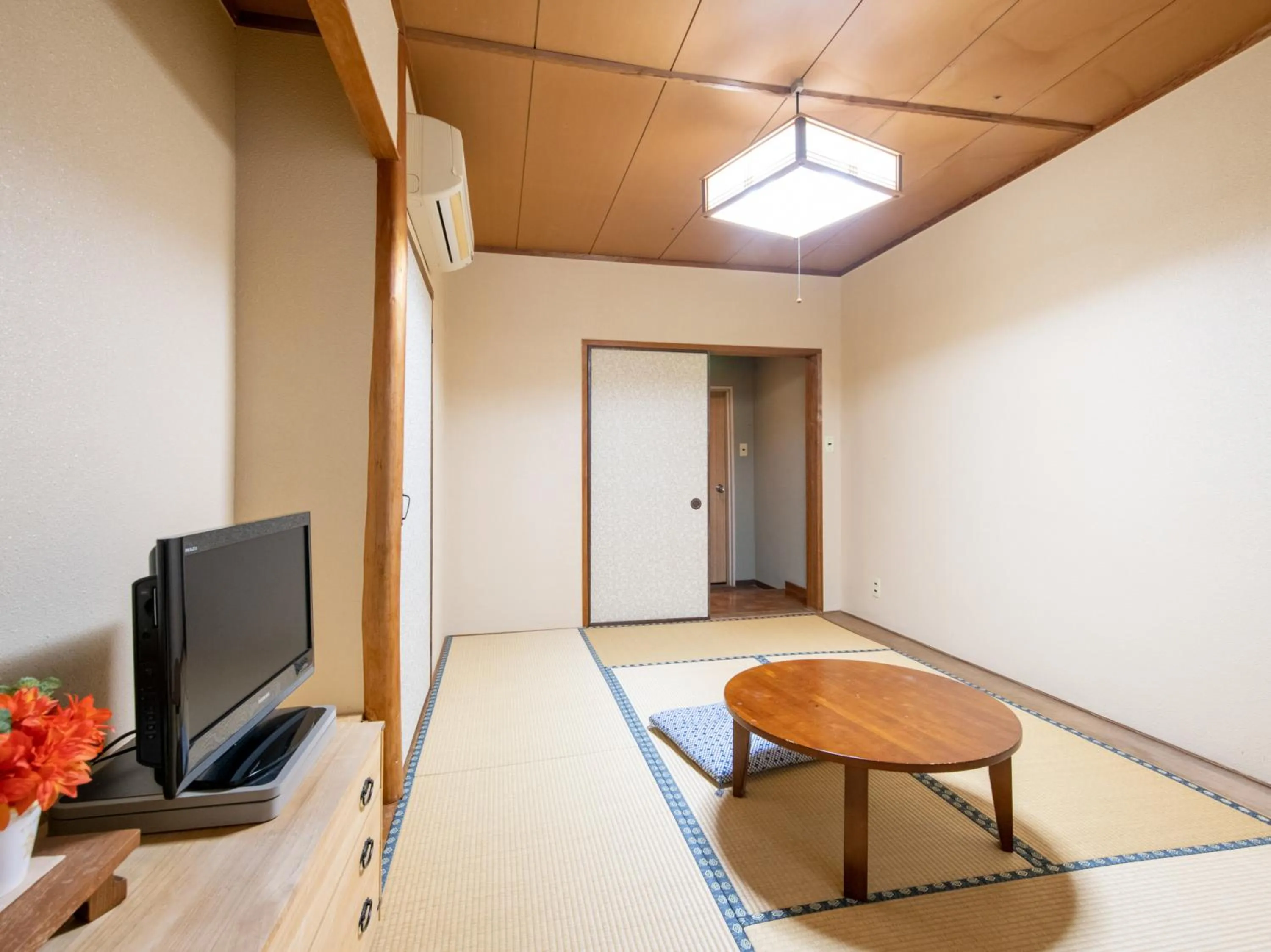 Seating area in Tabist Chunichi Business Hotel Shima