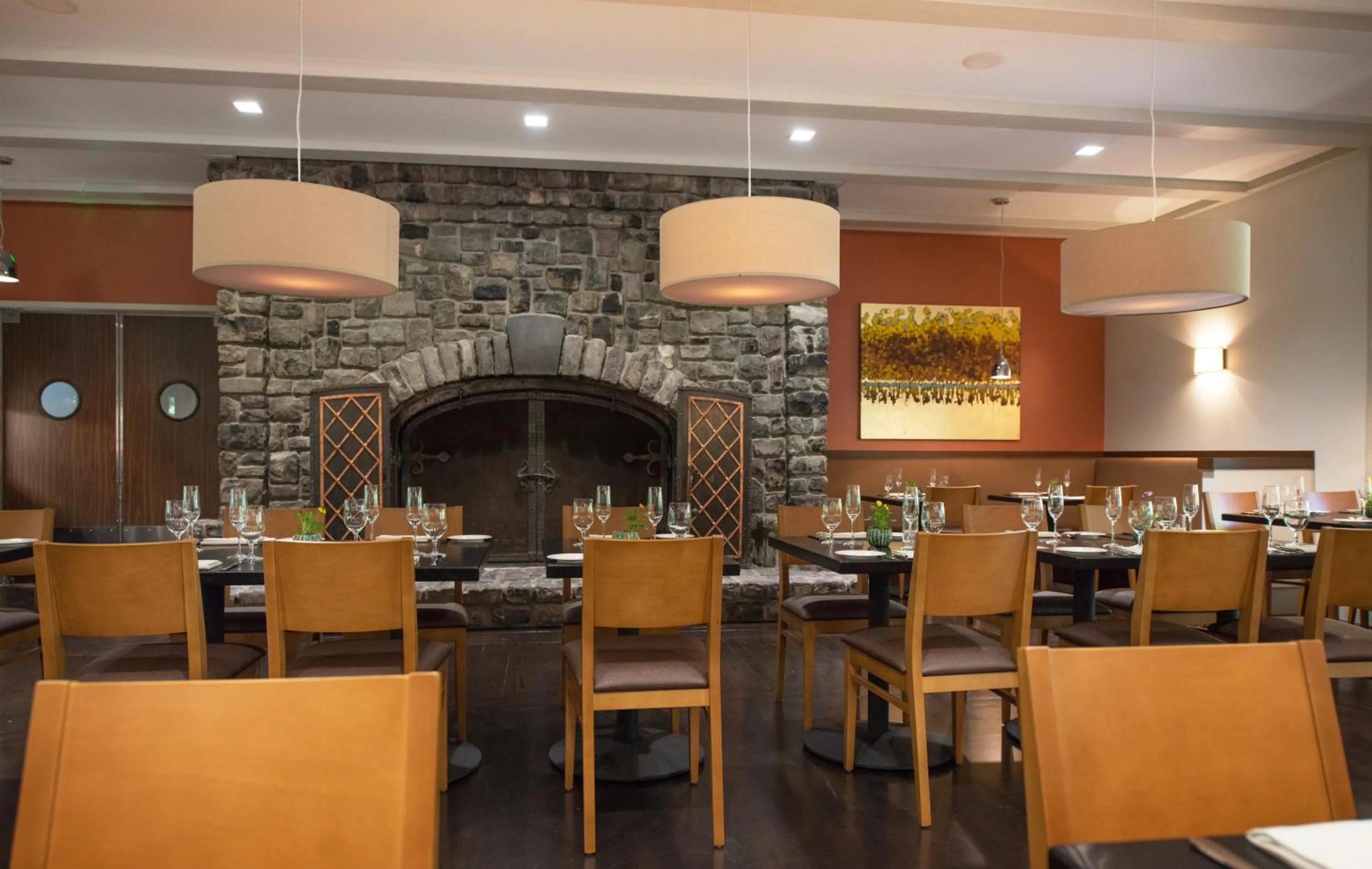 Restaurant/places to eat in Harvest Inn