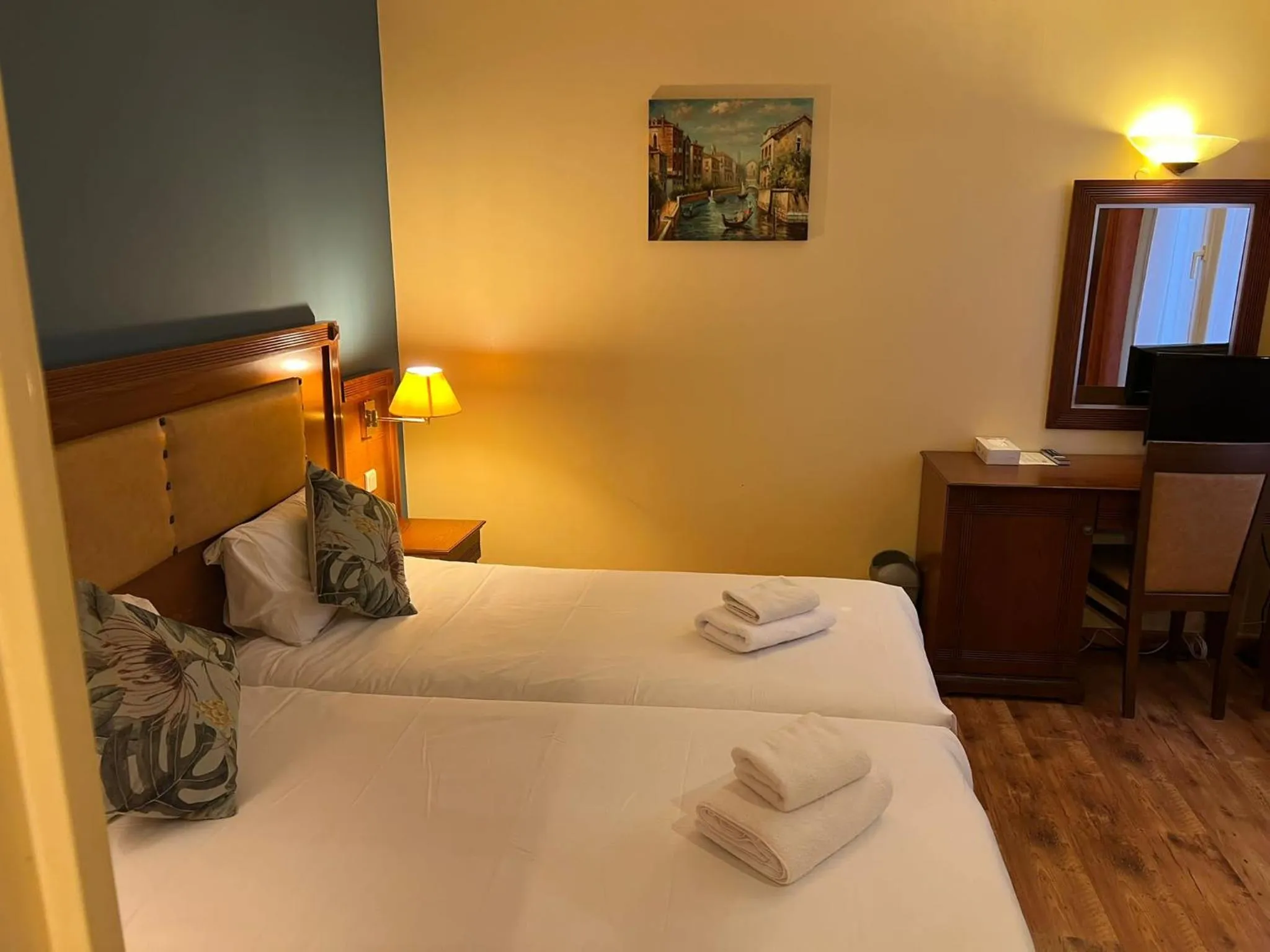 Photo of the whole room, Bed in 121 Paris Hotel