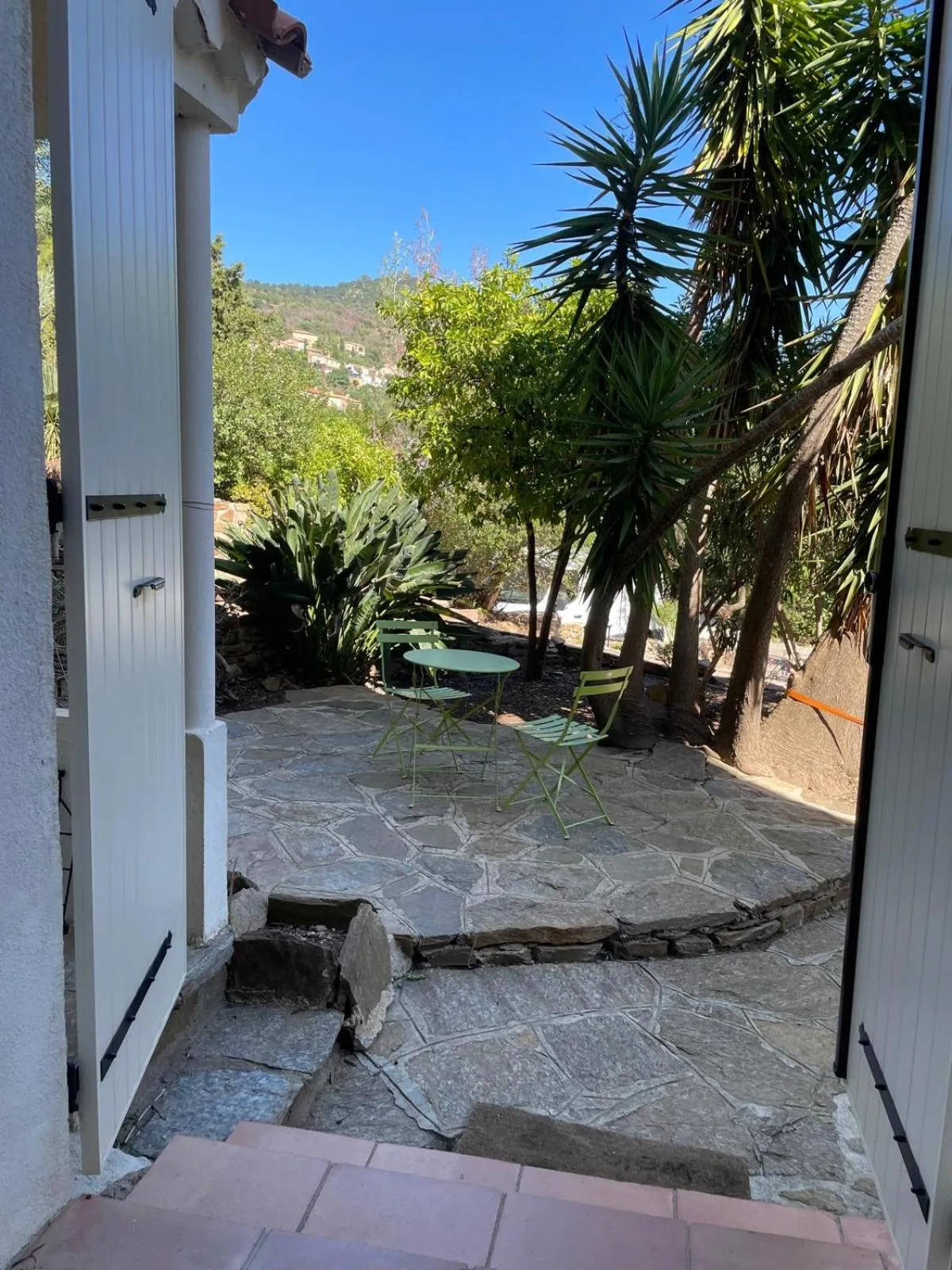 Patio in Hôtel Paradis