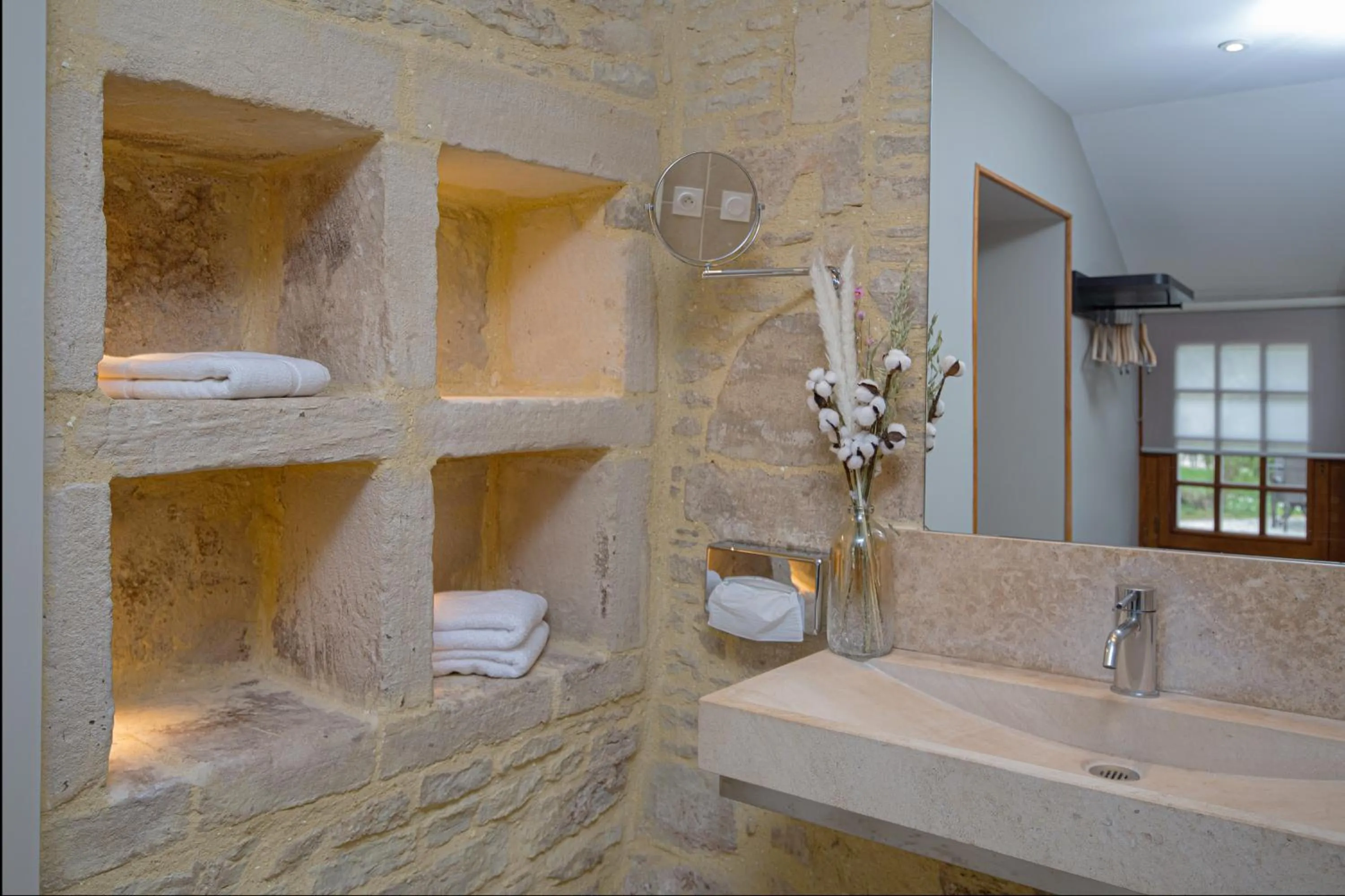 Shower in Ferme de la Rançonnière - Hôtel & Restaurant