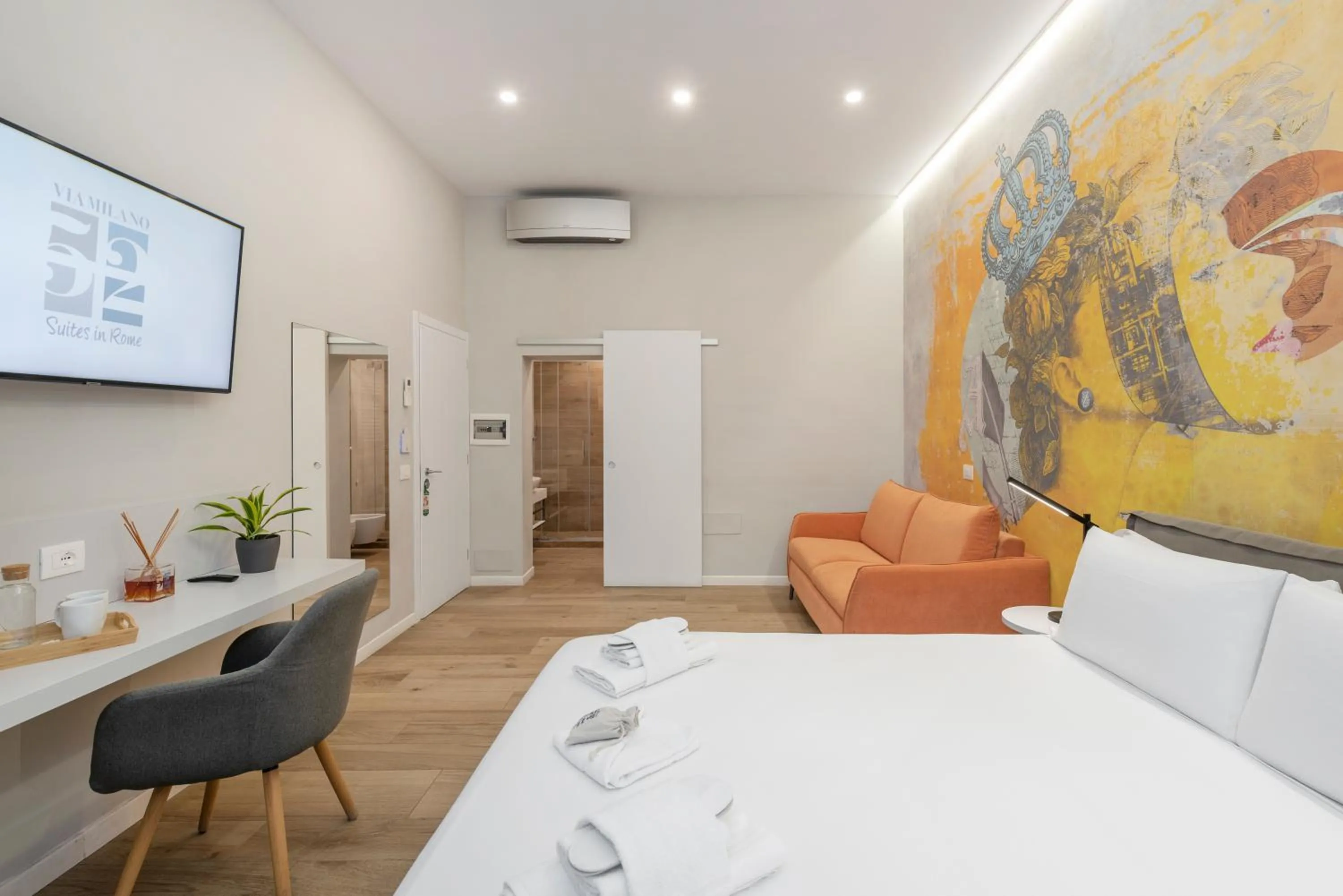 Photo of the whole room, Bed in B-STAY Via Milano 52