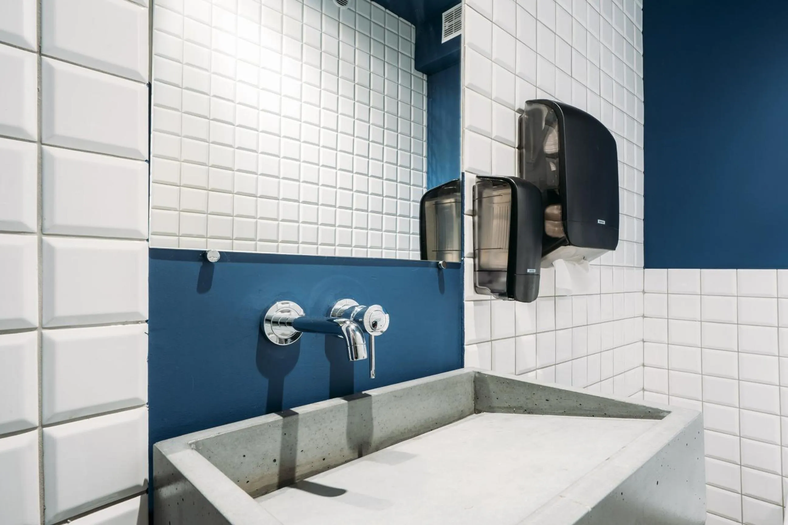 Toilet in Yard Hostel & Coffee