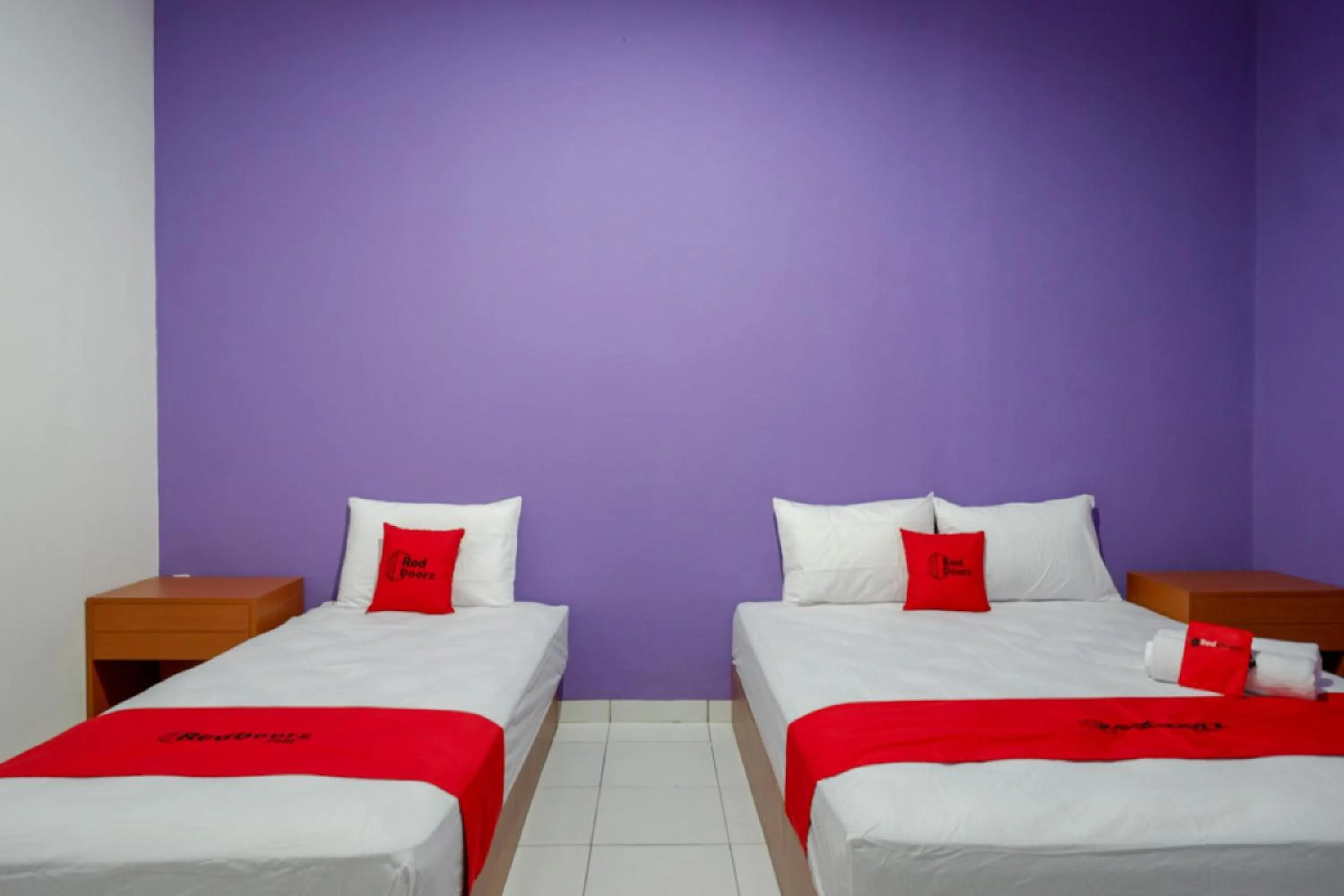 Bedroom, Bed in RedDoorz near Alun Alun Kaliwungu Kendal