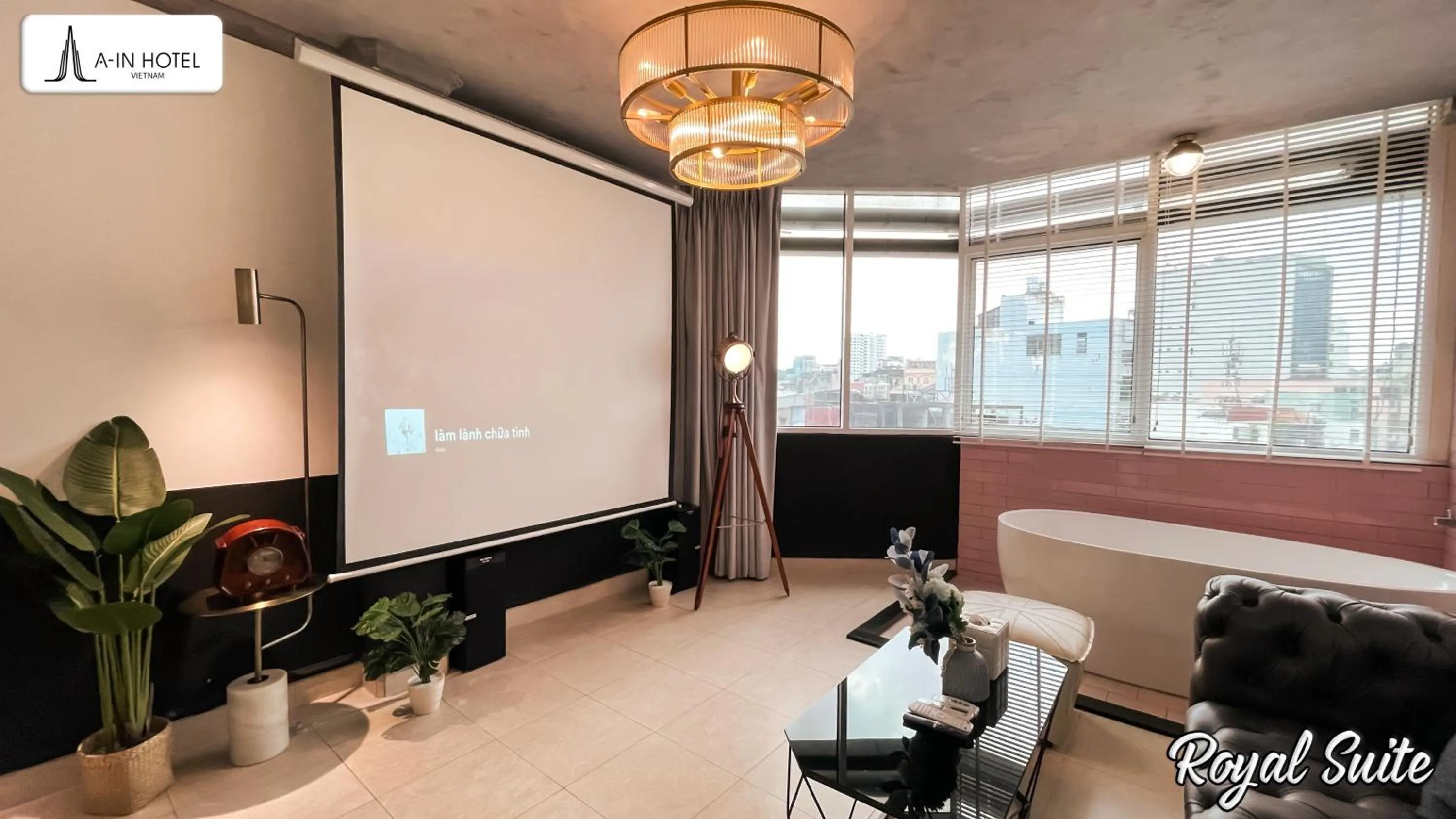 TV and multimedia in A In Hotel Del Luna