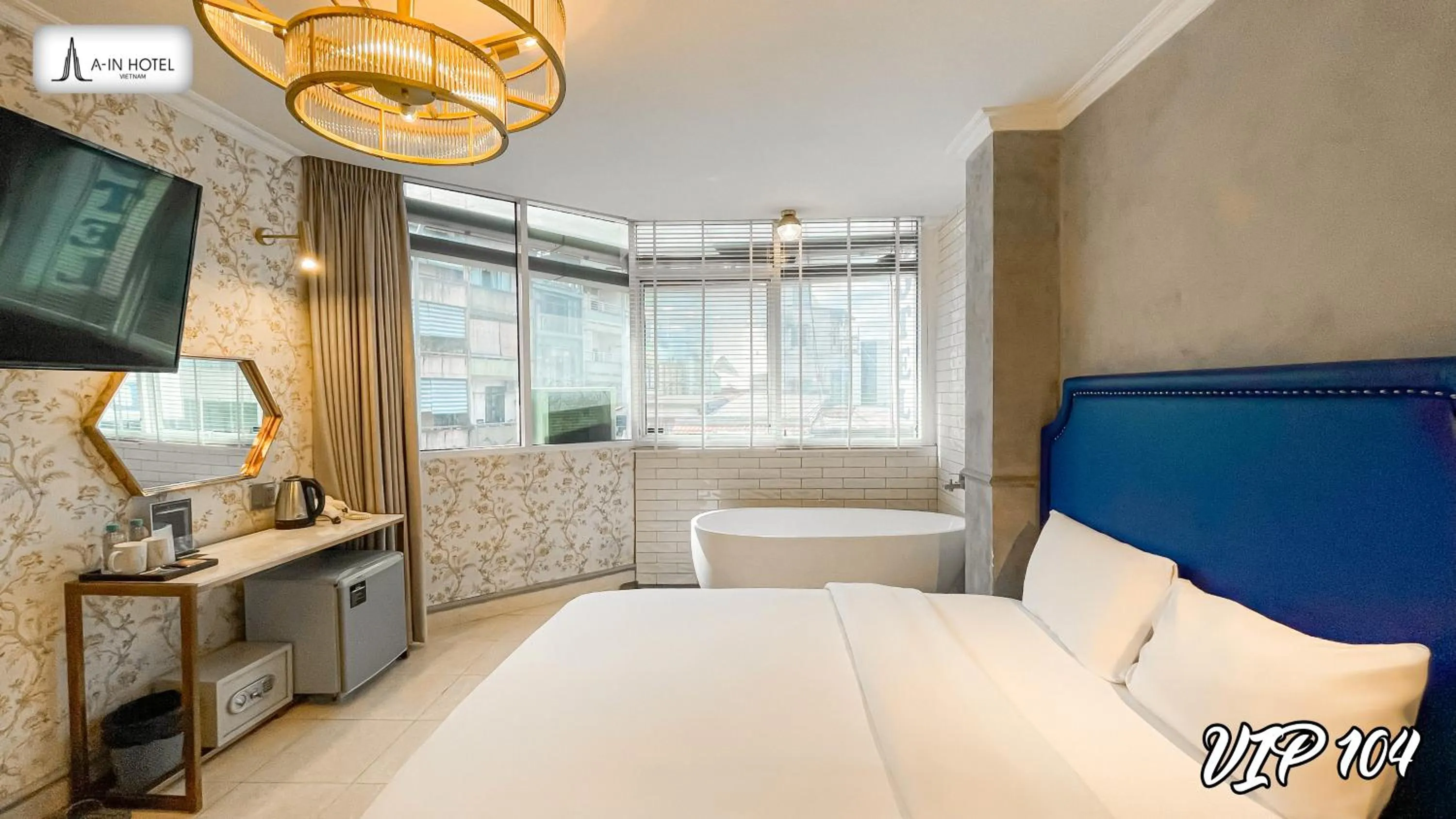 Bedroom, Bed in A In Hotel Del Luna