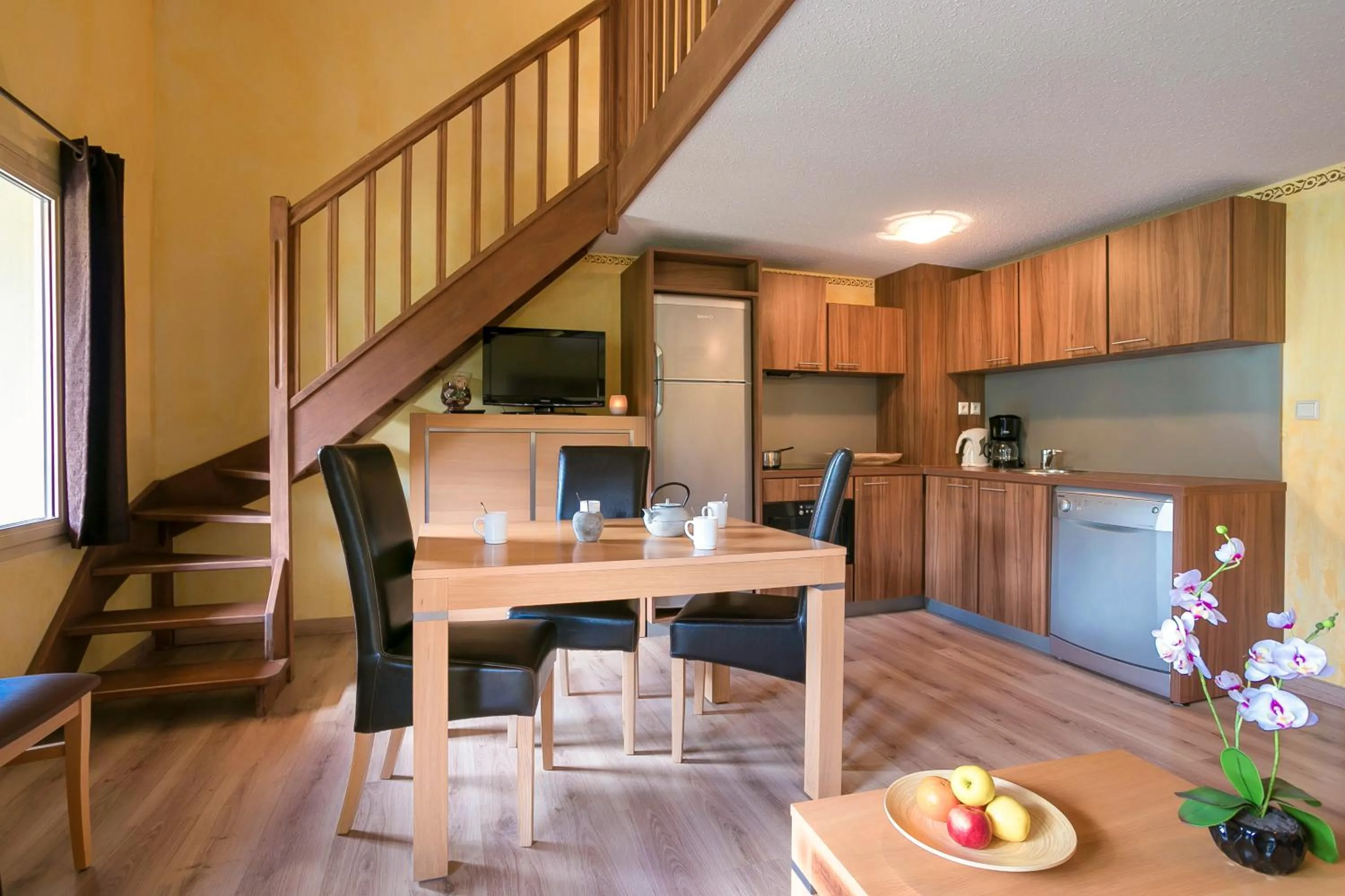 Kitchen or kitchenette in Résidence MMV Les terrasses d'Isola