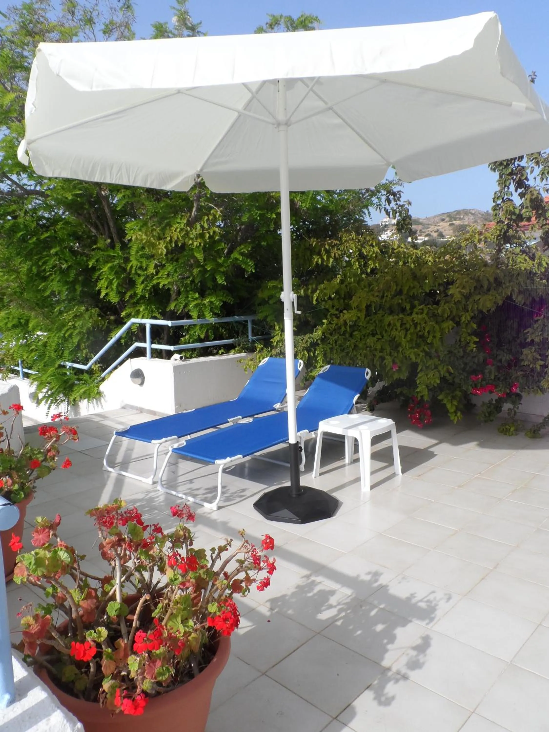 Balcony/Terrace in Seafront Studios and Apartments
