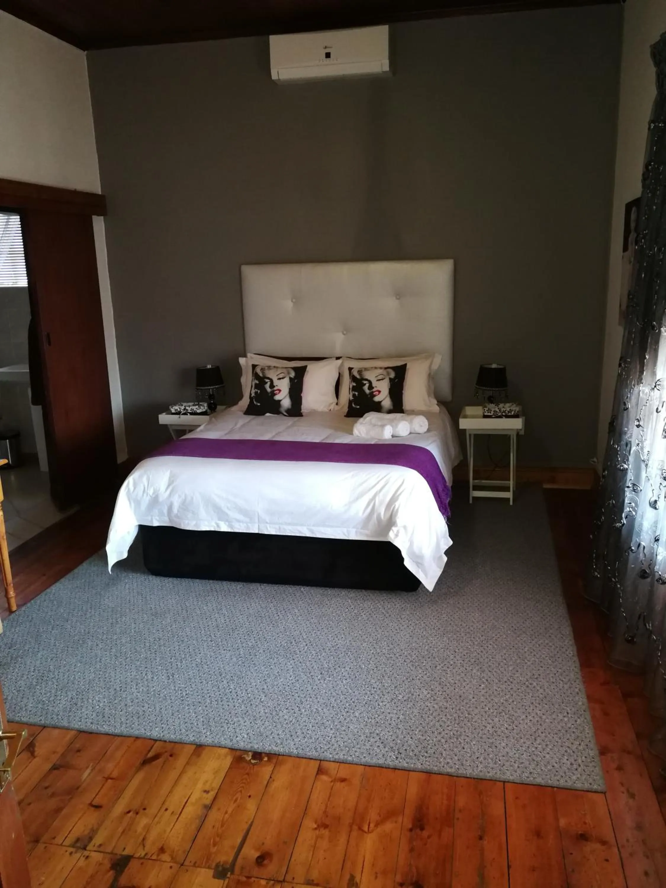 Bed in Bougain Villa Guesthouse