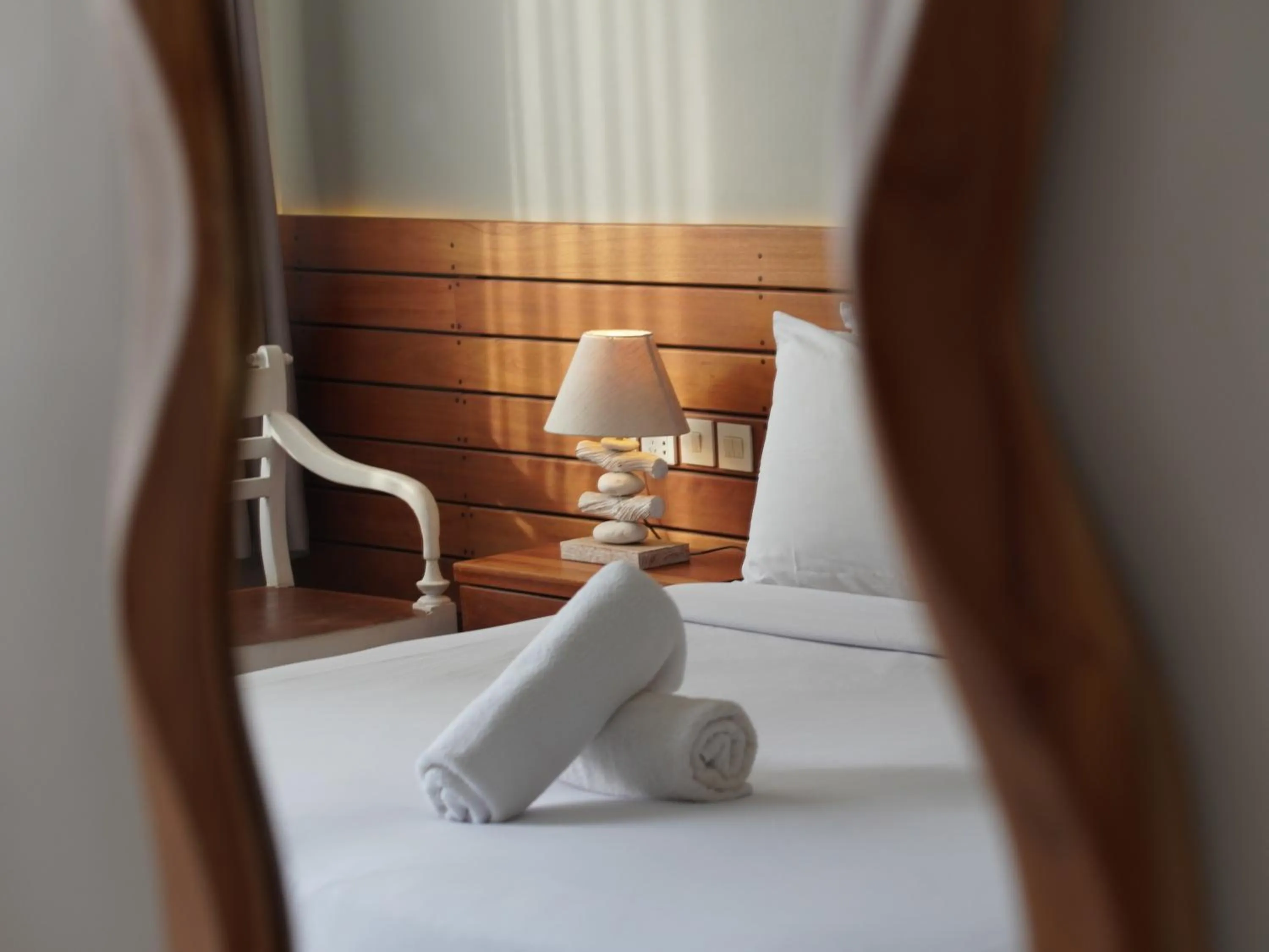 Photo of the whole room, Bed in Mantra Gili