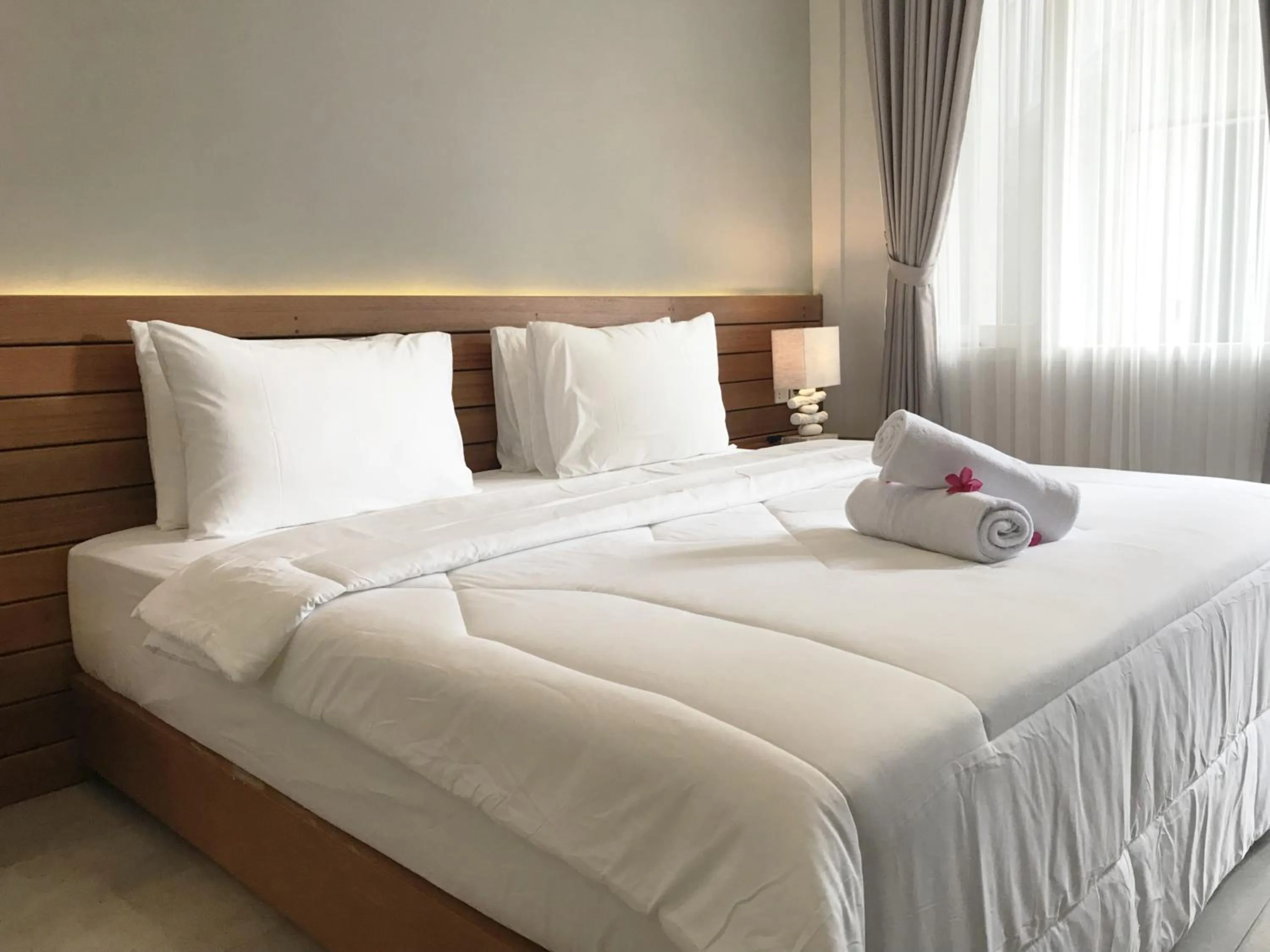 Property building, Bed in Mantra Gili