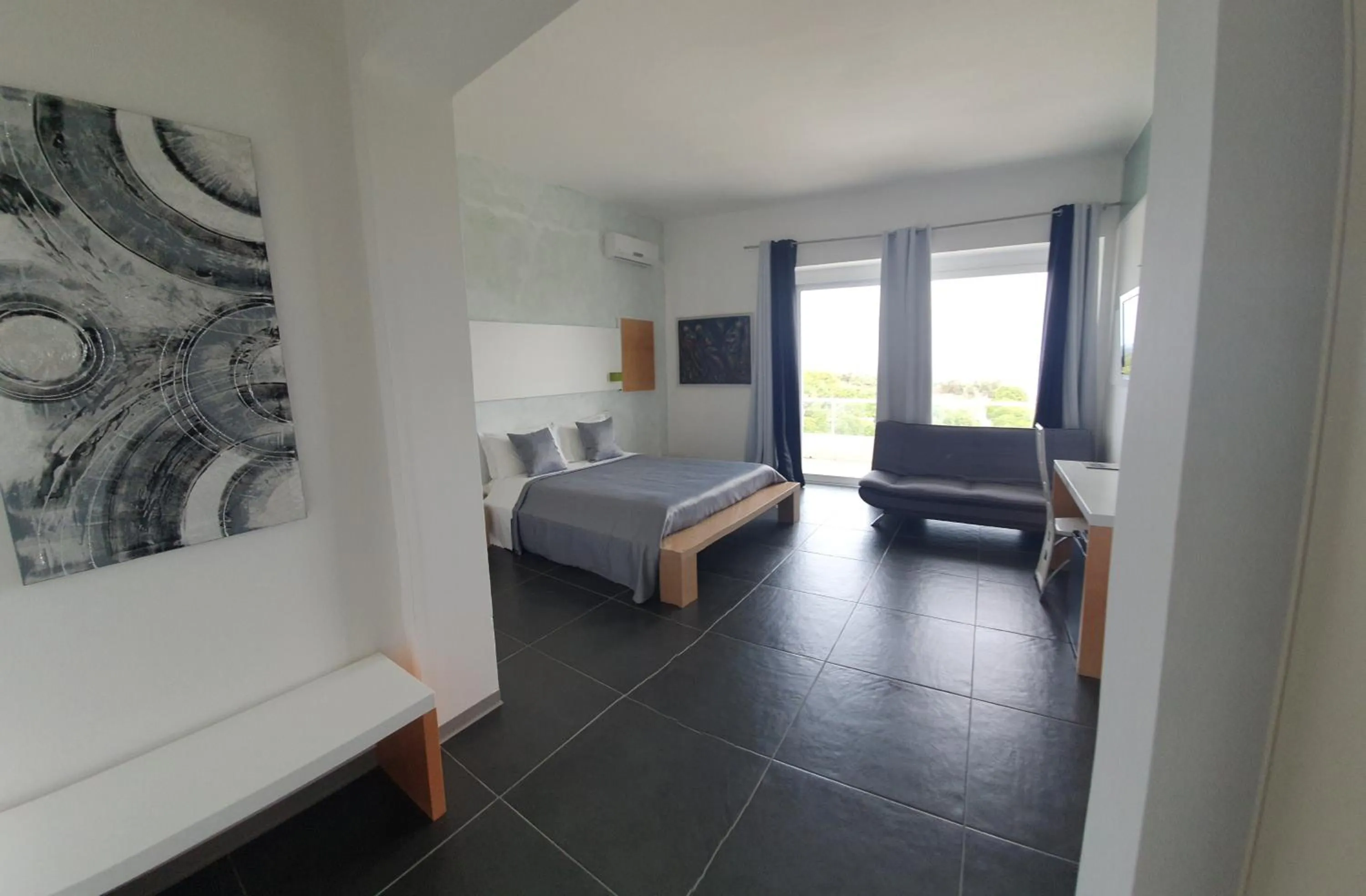 Photo of the whole room in Oasis Park Hotel