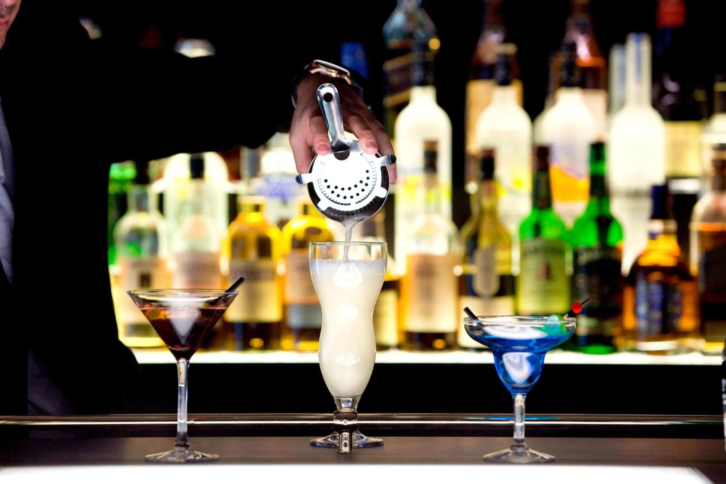 Lounge or bar in Lyon Marriott Hotel Cité Internationale