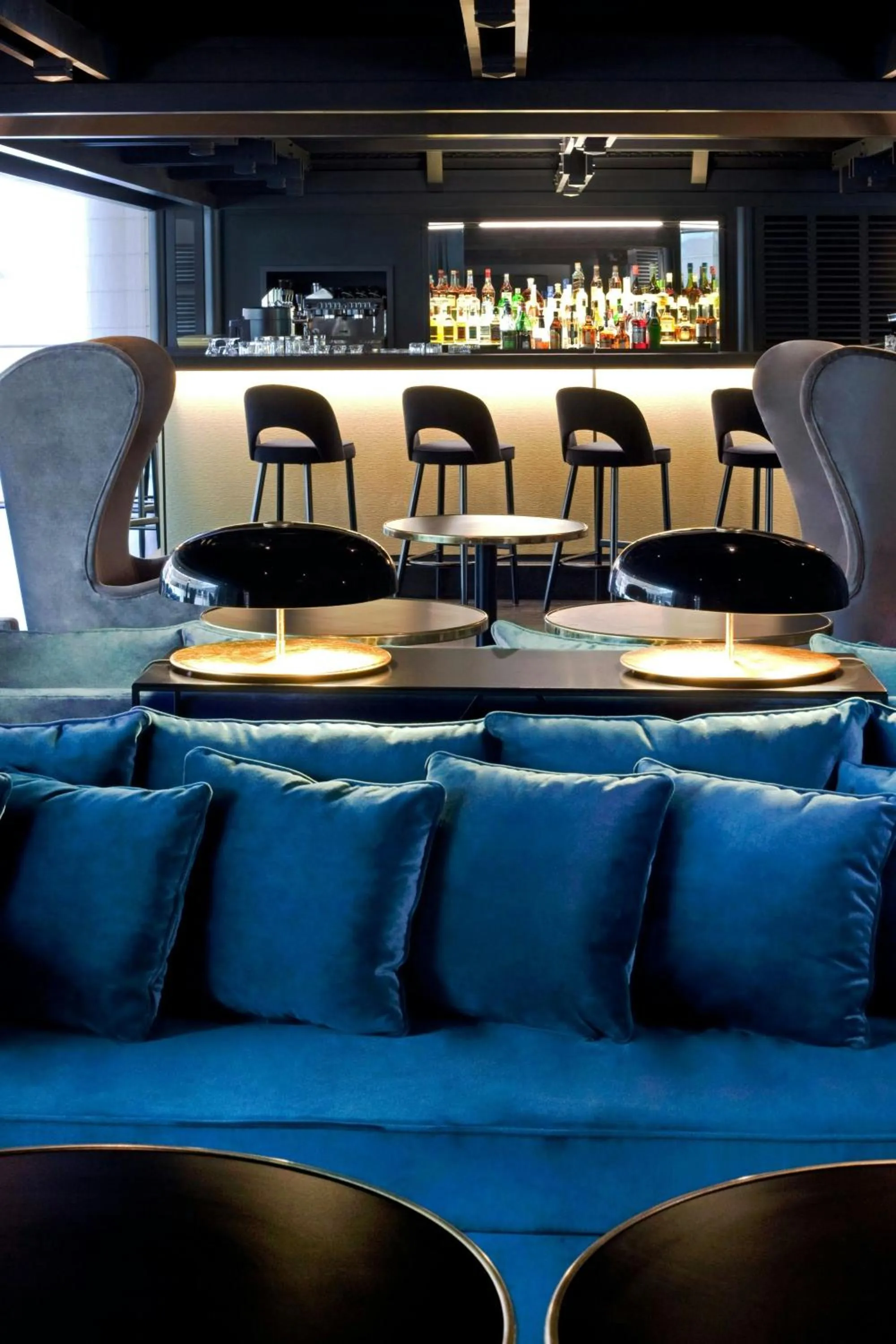 Lounge or bar in Lyon Marriott Hotel Cité Internationale