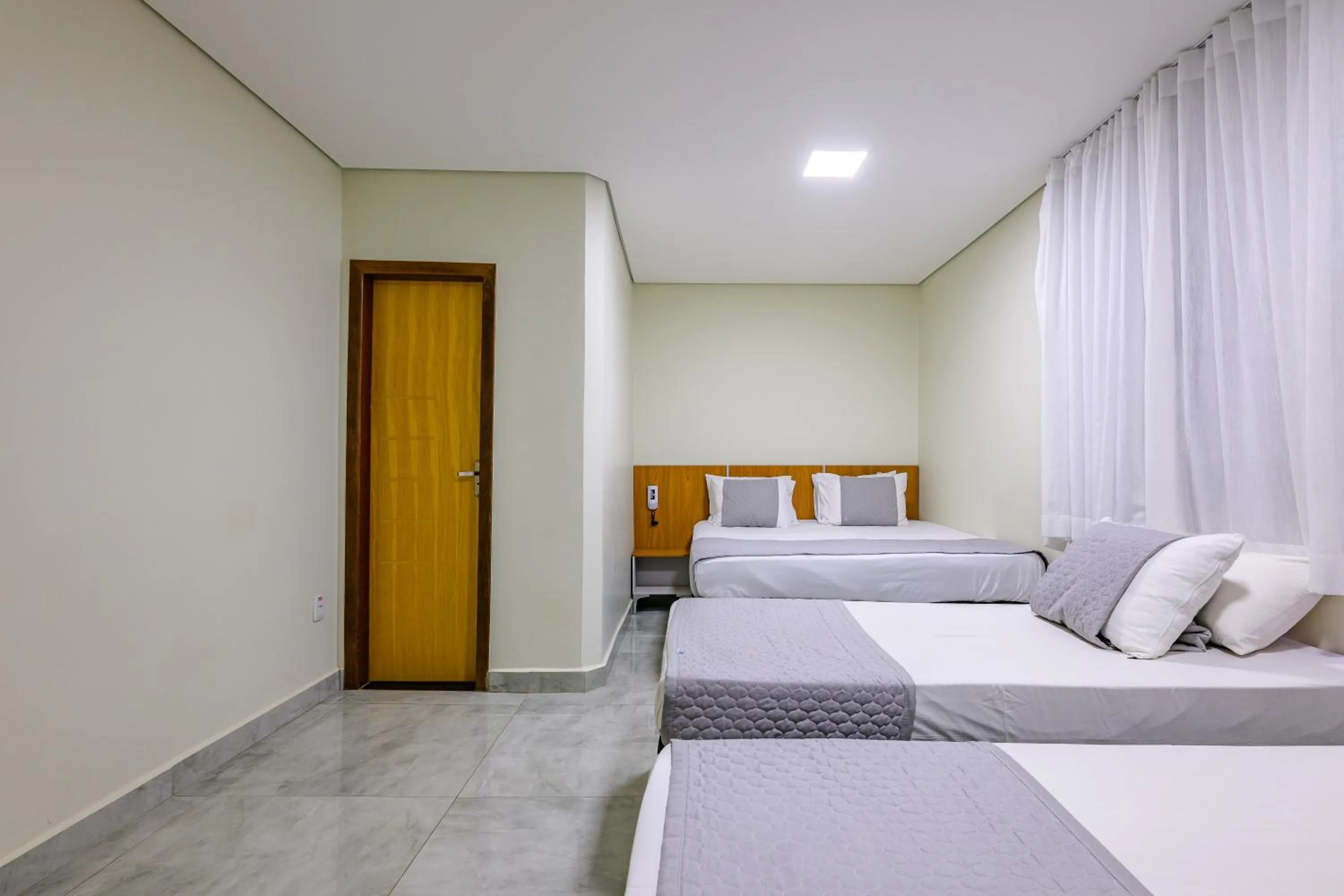 Bedroom, Bed in OYO Hotel Brisa Tropical, Brasília