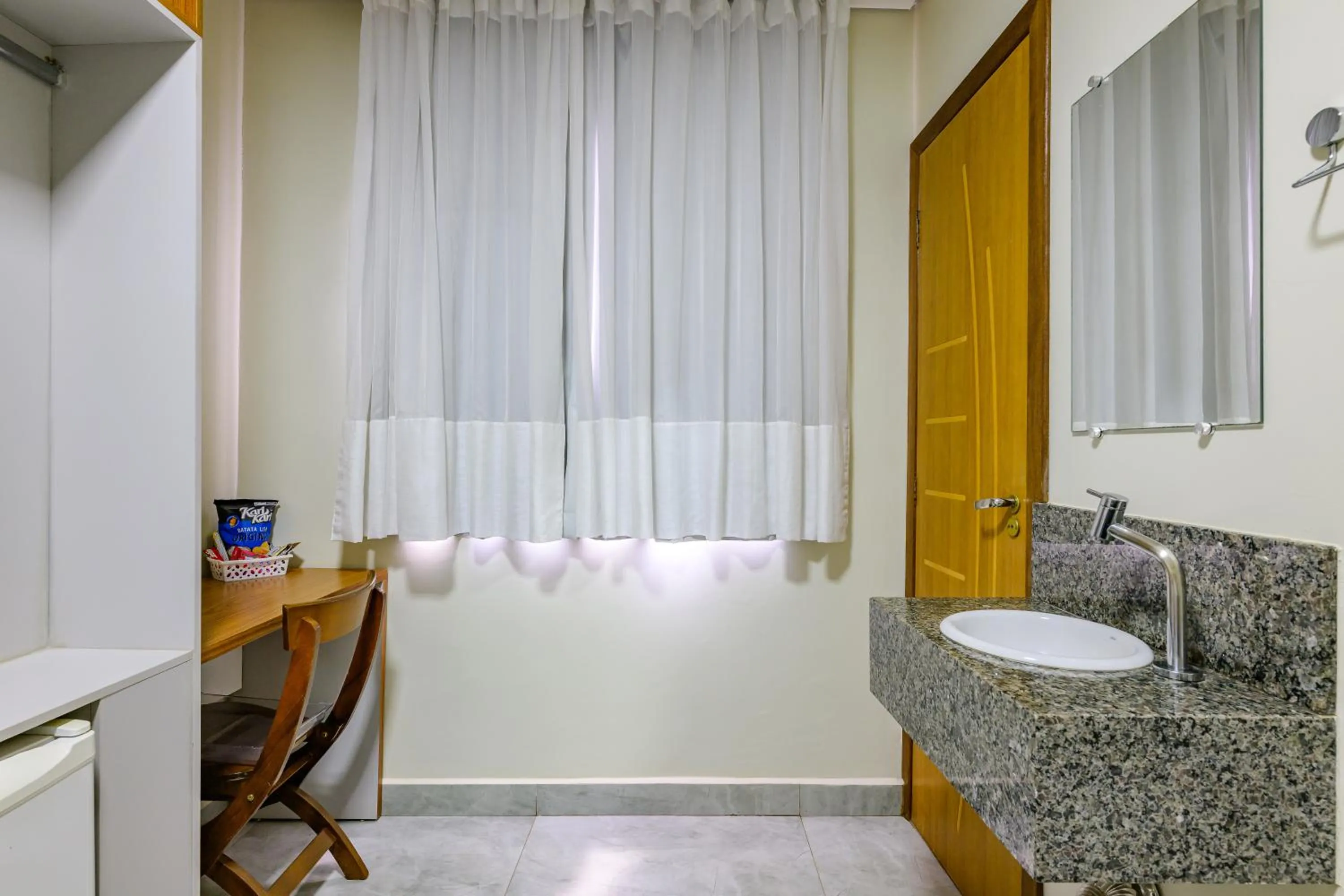 OYO Hotel Brisa Tropical, Brasília