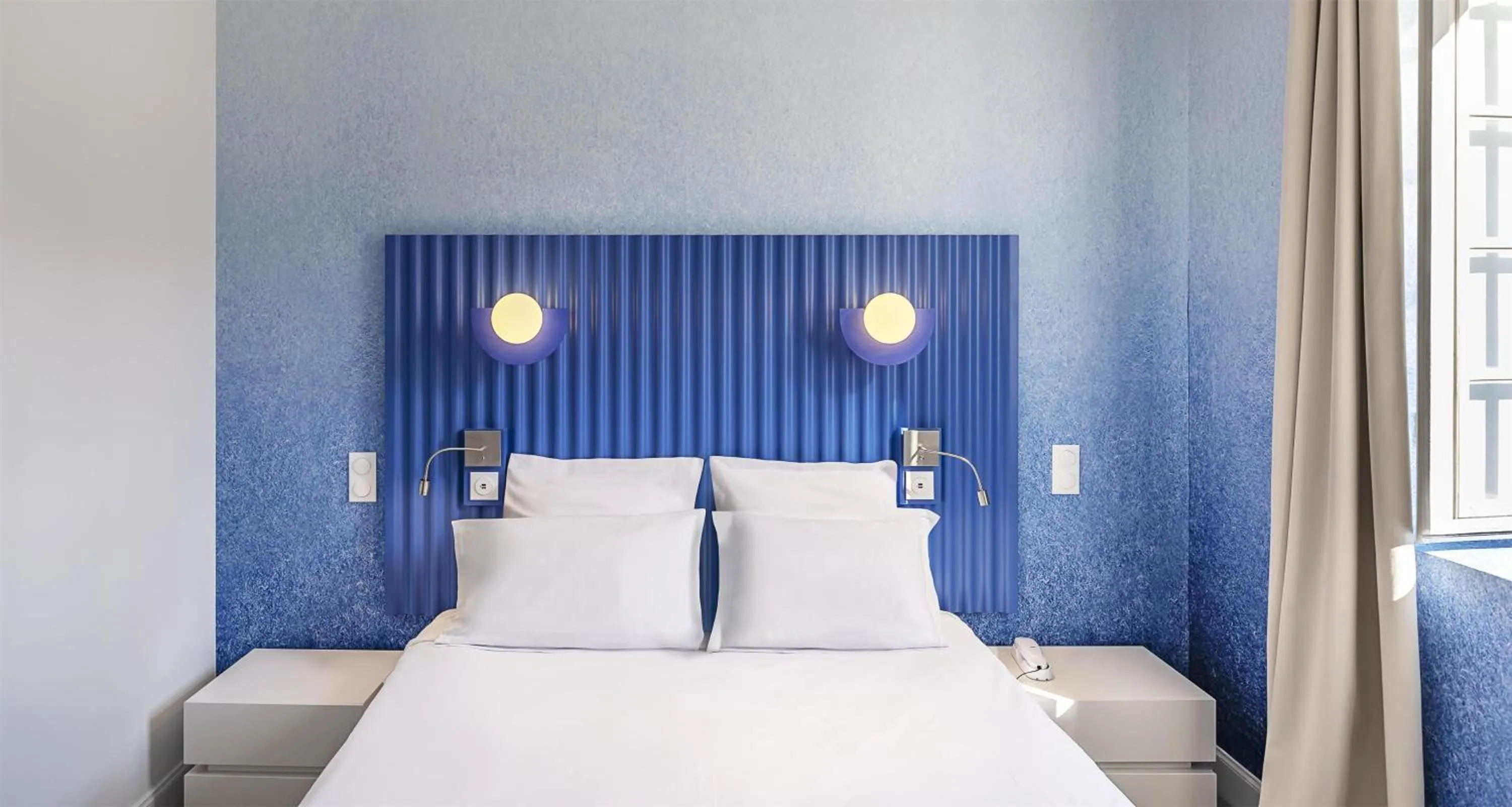 Bedroom, Bed in Best Western Poitiers Centre Le Grand Hôtel