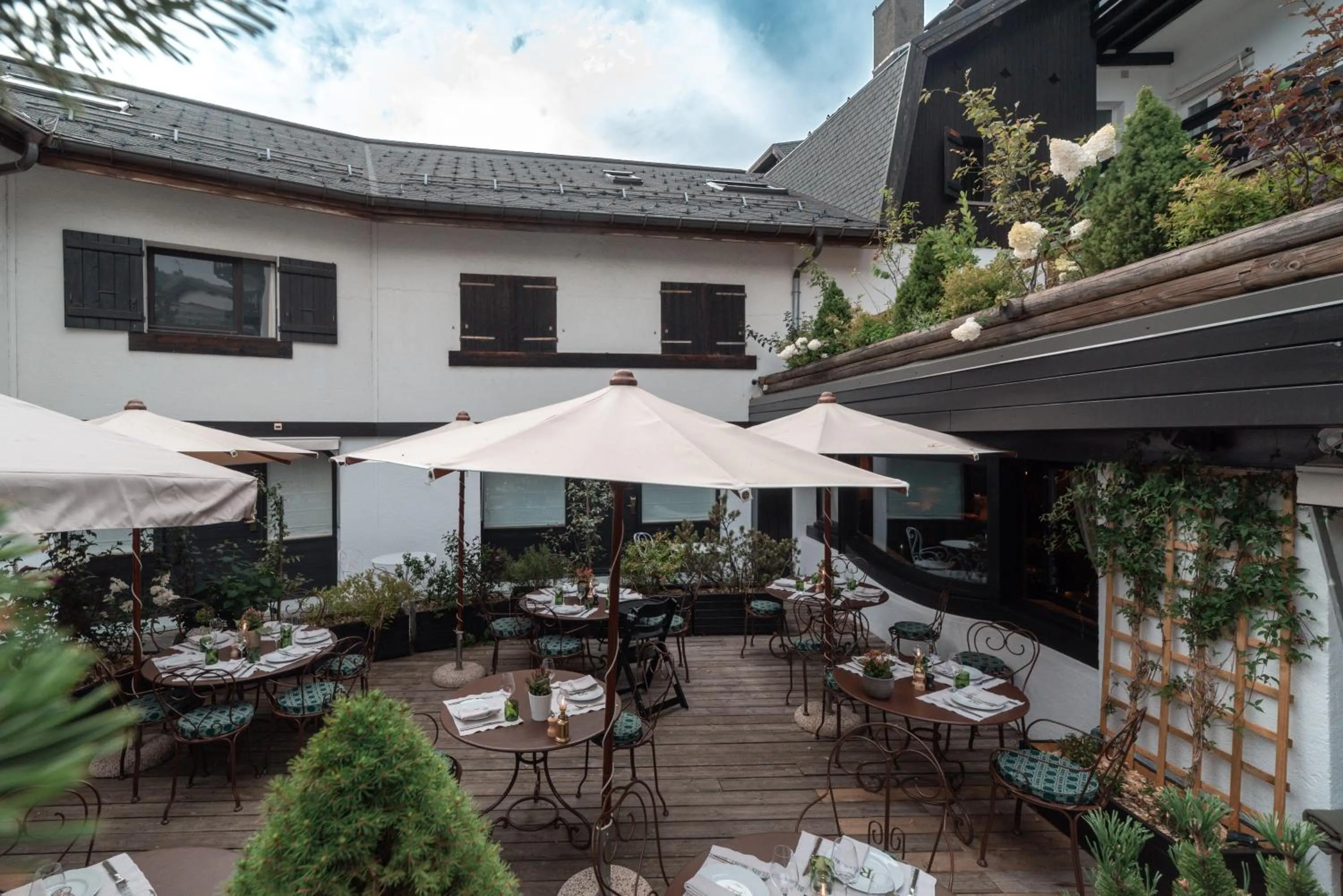 Patio in Hotel Mont Blanc Megève