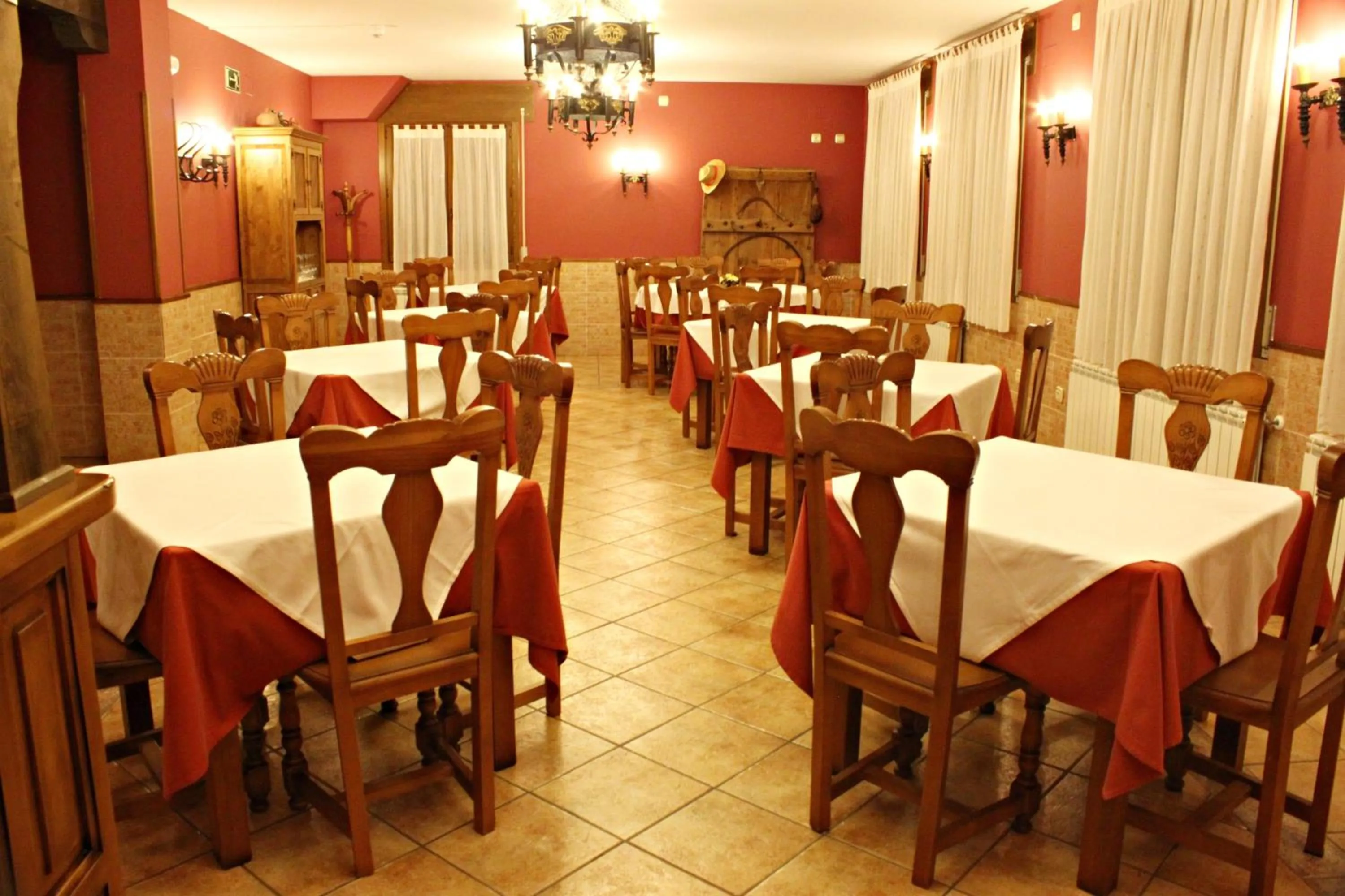 Restaurant/places to eat in Tirontillana