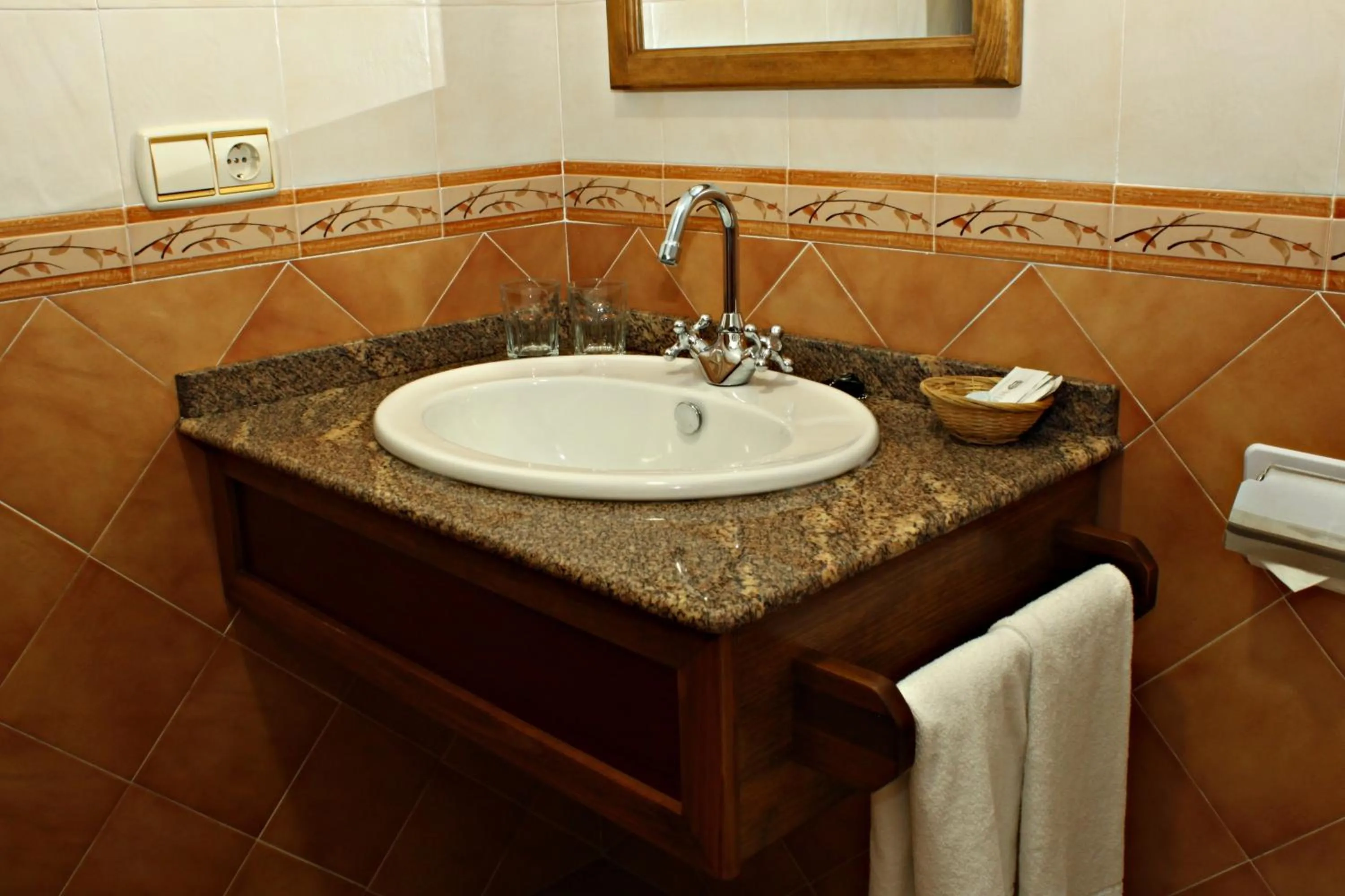 Bathroom in Tirontillana