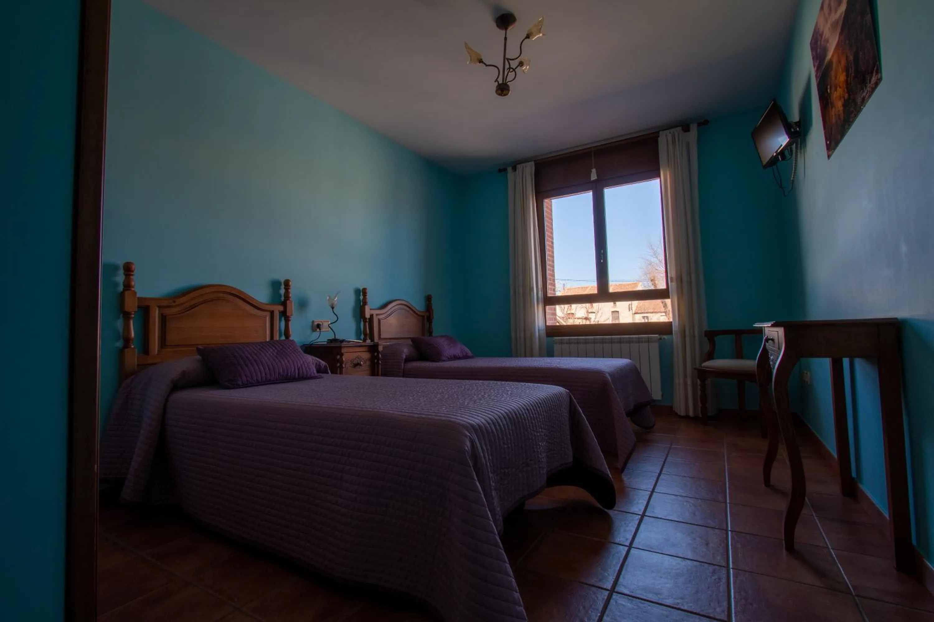 Photo of the whole room, Bed in Tirontillana